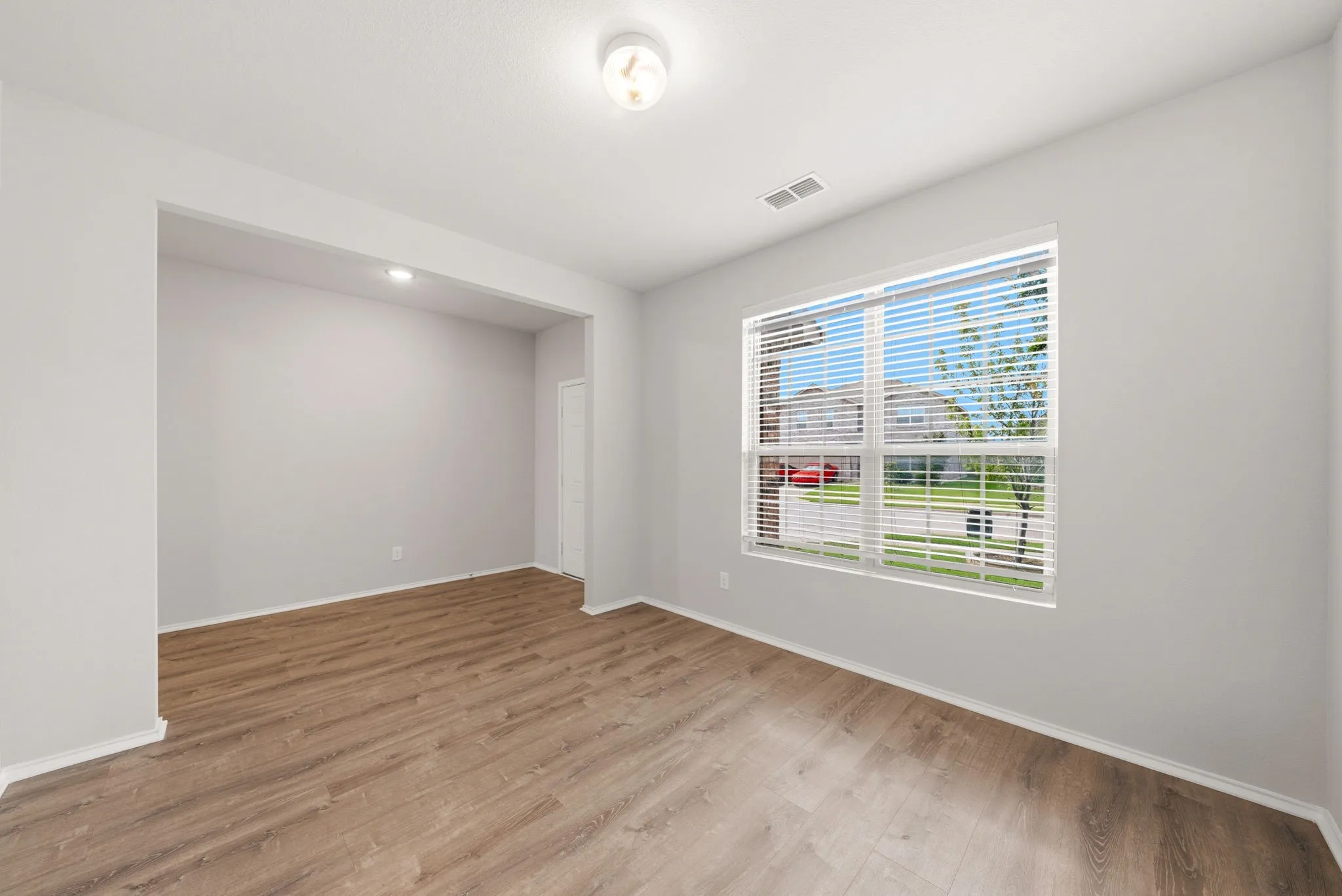 Single Family Residence For Sale in Tarrant County , 6248 Jackstaff Drive, Fort Worth, Texas 76179, 5 Bedroom, 4 Bathroom, 2 Garage spaces, 3,948 Sqft, built in 2019, mls#21297139, Real Estate Agent in Fort Worth, Homes For Sale in Tarrant county, Homes For Sale in Fort Worth, Realtor in Fort Worth Texas, Real Estate Brokerage Independent Realty Texas, Luminita Cordes Realtor