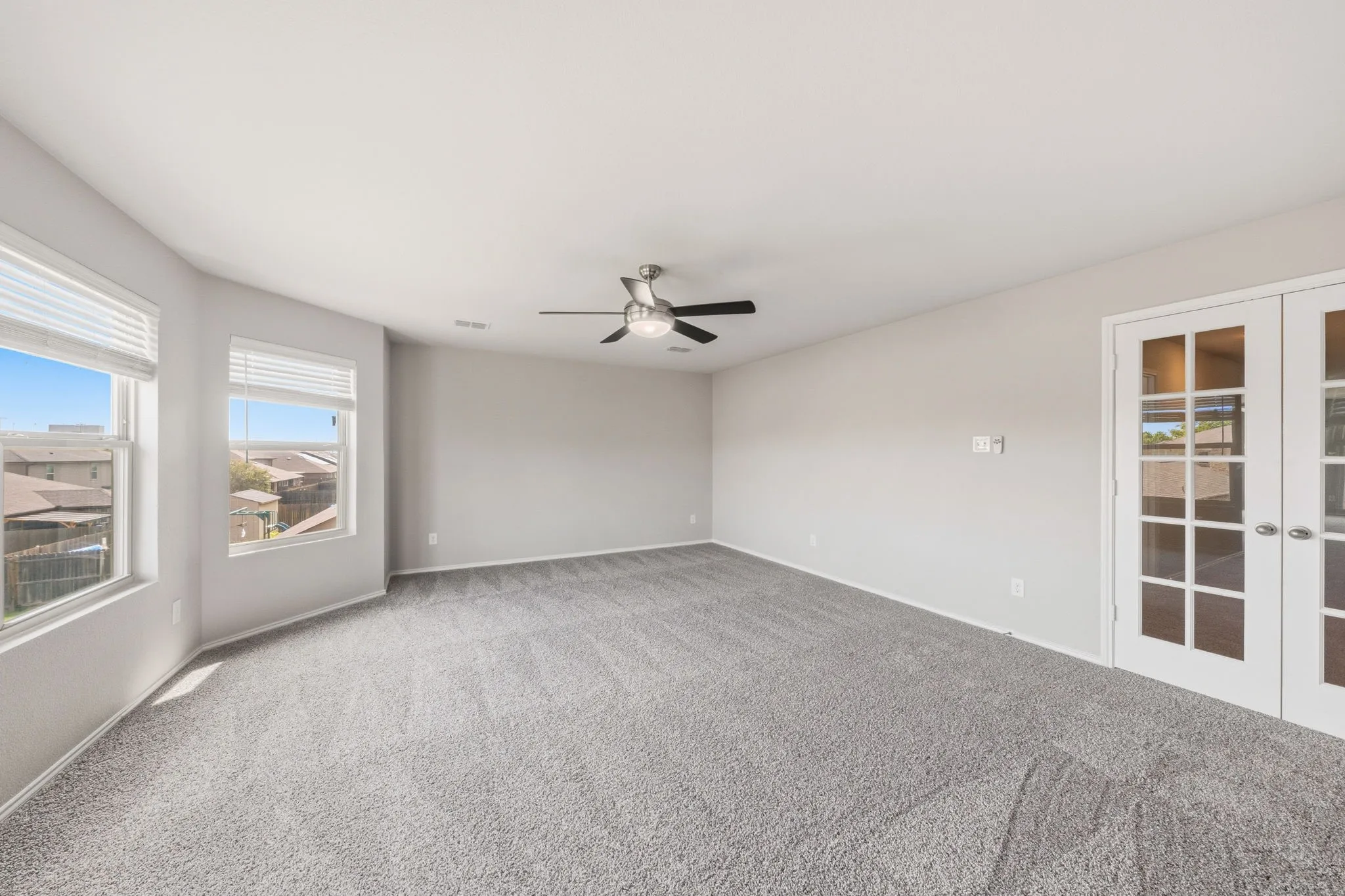 Single Family Residence For Sale in Tarrant County , 6248 Jackstaff Drive, Fort Worth, Texas 76179, 5 Bedroom, 4 Bathroom, 2 Garage spaces, 3,948 Sqft, built in 2019, mls#21297139, Real Estate Agent in Fort Worth, Homes For Sale in Tarrant county, Homes For Sale in Fort Worth, Realtor in Fort Worth Texas, Real Estate Brokerage Independent Realty Texas, Luminita Cordes Realtor