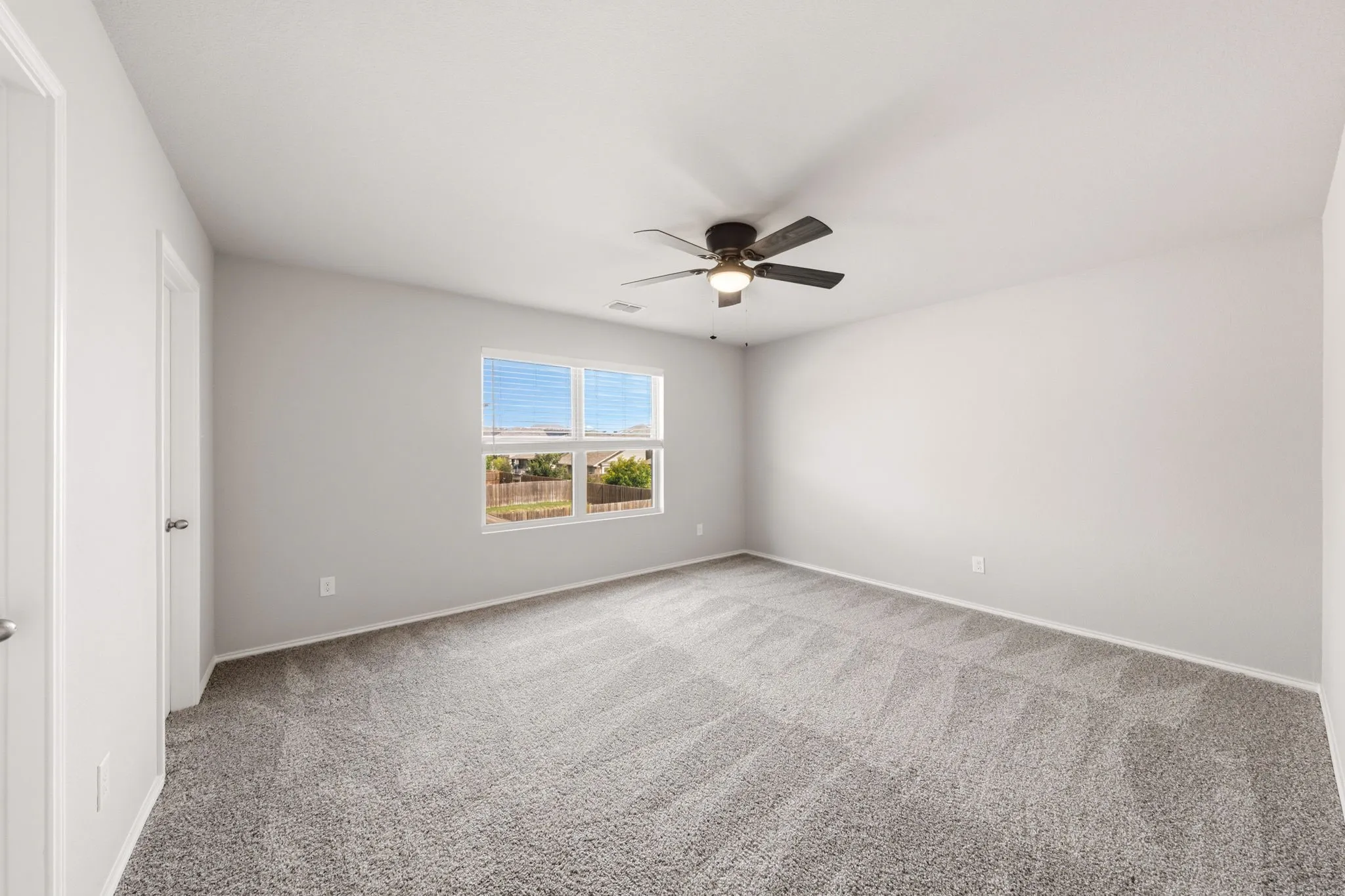 Single Family Residence For Sale in Tarrant County , 6248 Jackstaff Drive, Fort Worth, Texas 76179, 5 Bedroom, 4 Bathroom, 2 Garage spaces, 3,948 Sqft, built in 2019, mls#21297139, Real Estate Agent in Fort Worth, Homes For Sale in Tarrant county, Homes For Sale in Fort Worth, Realtor in Fort Worth Texas, Real Estate Brokerage Independent Realty Texas, Luminita Cordes Realtor
