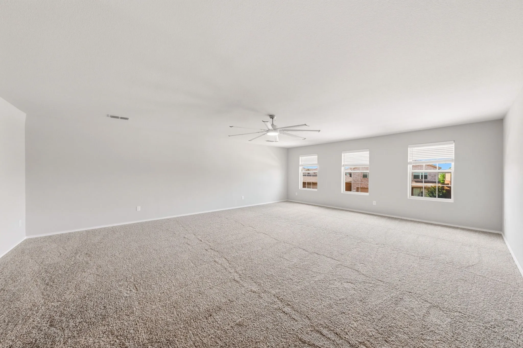 Single Family Residence For Sale in Tarrant County , 6248 Jackstaff Drive, Fort Worth, Texas 76179, 5 Bedroom, 4 Bathroom, 2 Garage spaces, 3,948 Sqft, built in 2019, mls#21297139, Real Estate Agent in Fort Worth, Homes For Sale in Tarrant county, Homes For Sale in Fort Worth, Realtor in Fort Worth Texas, Real Estate Brokerage Independent Realty Texas, Luminita Cordes Realtor
