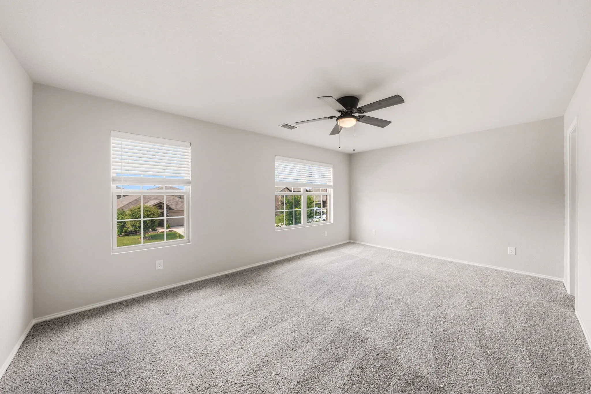 Single Family Residence For Sale in Tarrant County , 6248 Jackstaff Drive, Fort Worth, Texas 76179, 5 Bedroom, 4 Bathroom, 2 Garage spaces, 3,948 Sqft, built in 2019, mls#21297139, Real Estate Agent in Fort Worth, Homes For Sale in Tarrant county, Homes For Sale in Fort Worth, Realtor in Fort Worth Texas, Real Estate Brokerage Independent Realty Texas, Luminita Cordes Realtor