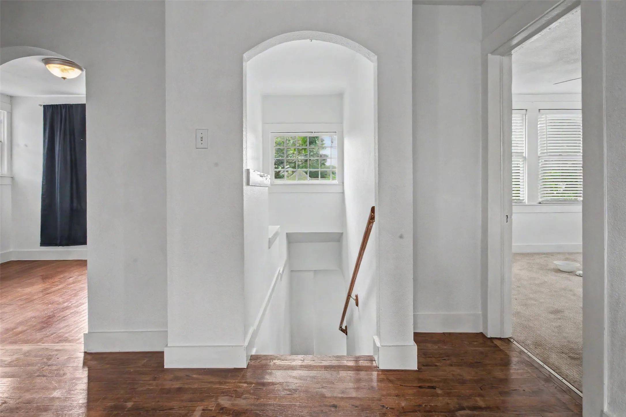 Single Family Residence For Sale in Tarrant County , 1601 S Henderson Street, Fort Worth, Texas 76104, 3 Bedroom, 3 Bathroom, Garage spaces, 2,204 Sqft, built in 1927, mls#21297511, Real Estate Agent in Fort Worth, Homes For Sale in Tarrant county, Homes For Sale in Fort Worth, Realtor in Fort Worth Texas, Real Estate Brokerage Independent Realty Texas, Luminita Cordes Realtor