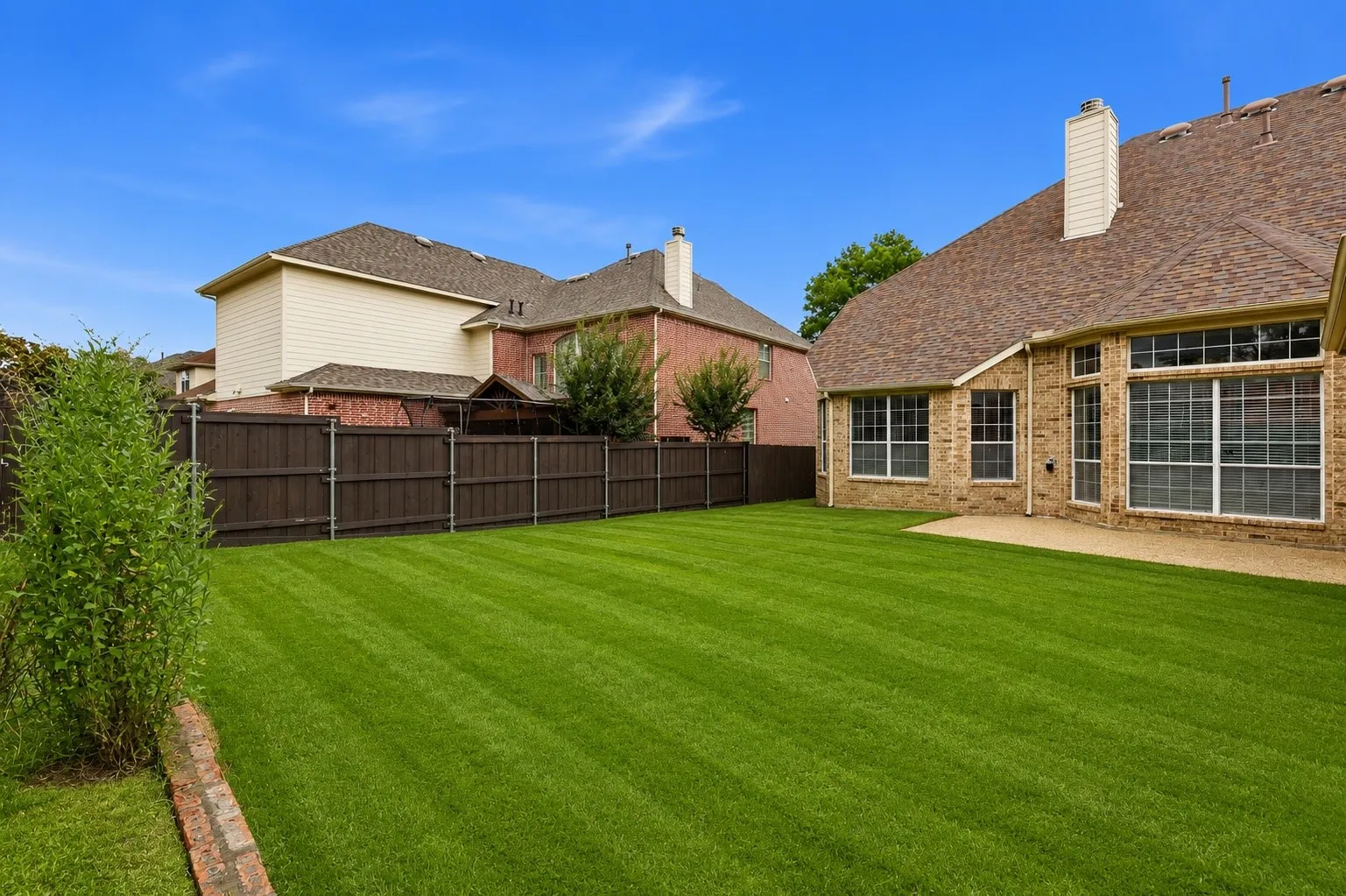 Single Family Residence For Sale in Collin County , 2220 New College Lane, Plano, Texas 75025, 5 Bedroom, 5 Bathroom, 2 Garage spaces, 3,538 Sqft, built in 2005, mls#21295591, Real Estate Agent in Plano, Homes For Sale in Collin county, Homes For Sale in Plano, Realtor in Plano Texas, Real Estate Brokerage Independent Realty Texas, Luminita Cordes Realtor