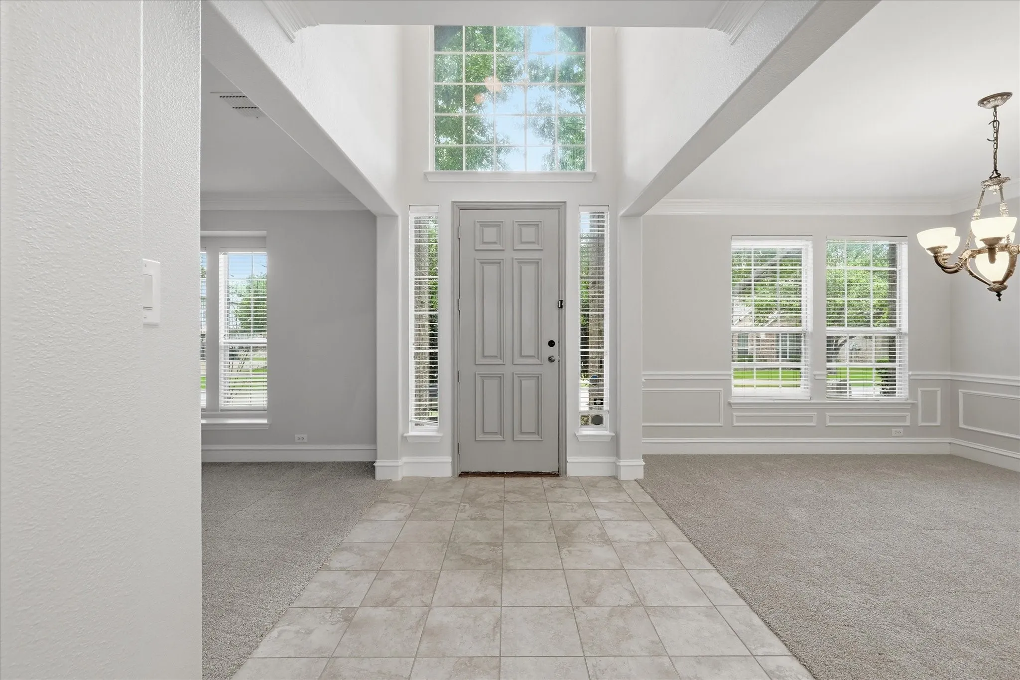 Single Family Residence For Sale in Collin County , 2220 New College Lane, Plano, Texas 75025, 5 Bedroom, 5 Bathroom, 2 Garage spaces, 3,538 Sqft, built in 2005, mls#21295591, Real Estate Agent in Plano, Homes For Sale in Collin county, Homes For Sale in Plano, Realtor in Plano Texas, Real Estate Brokerage Independent Realty Texas, Luminita Cordes Realtor