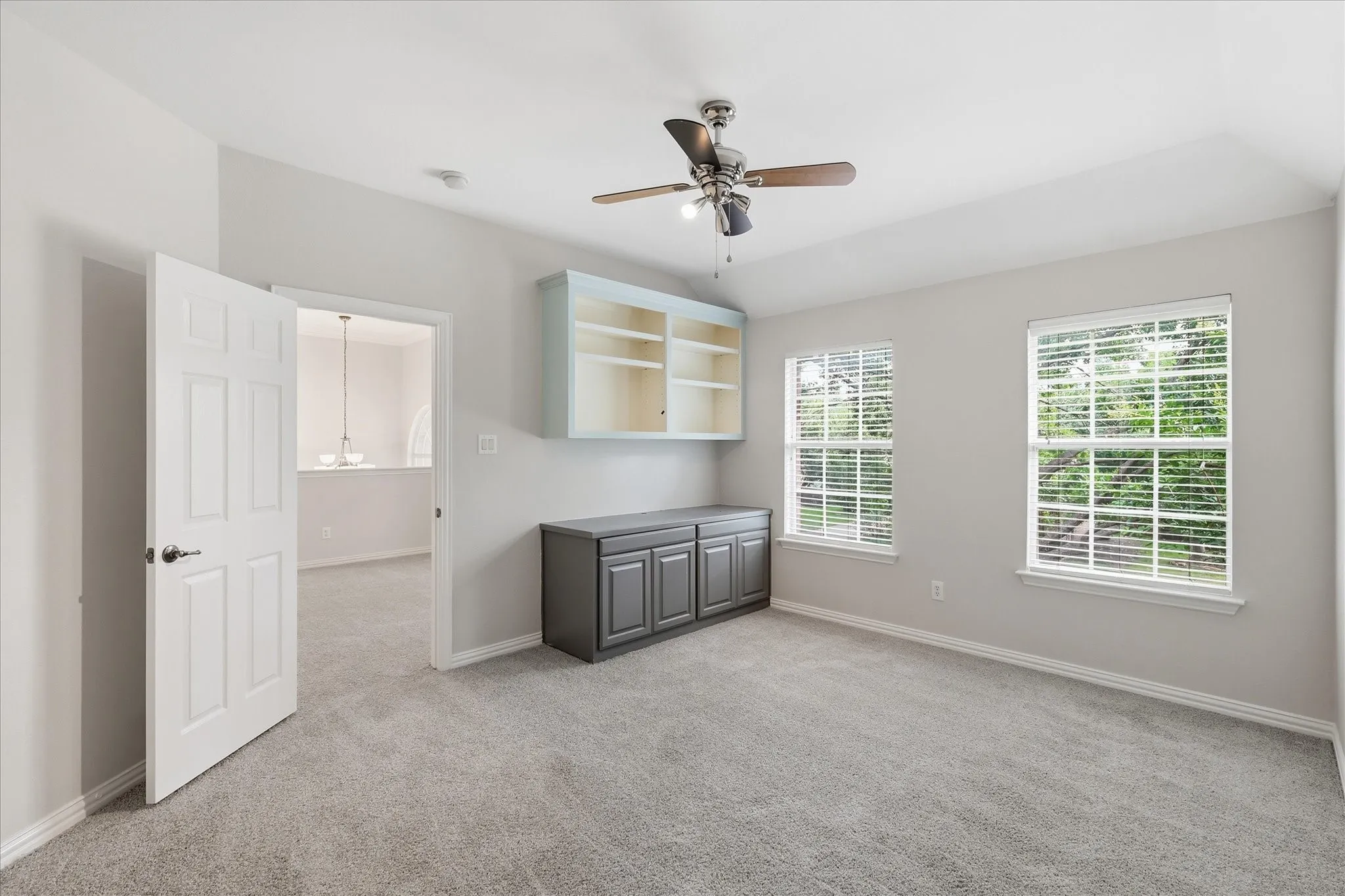 Single Family Residence For Sale in Collin County , 2220 New College Lane, Plano, Texas 75025, 5 Bedroom, 5 Bathroom, 2 Garage spaces, 3,538 Sqft, built in 2005, mls#21295591, Real Estate Agent in Plano, Homes For Sale in Collin county, Homes For Sale in Plano, Realtor in Plano Texas, Real Estate Brokerage Independent Realty Texas, Luminita Cordes Realtor