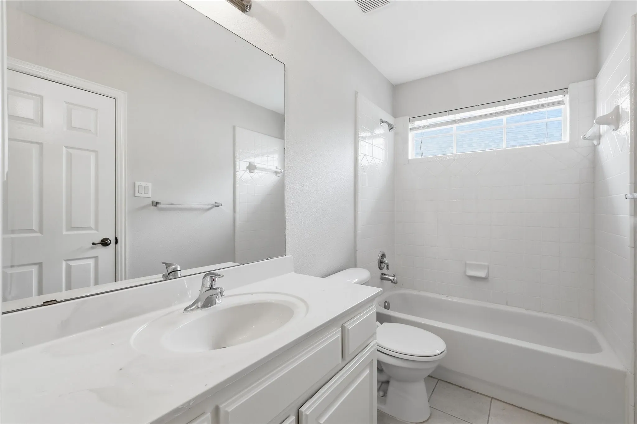 Single Family Residence For Sale in Collin County , 2220 New College Lane, Plano, Texas 75025, 5 Bedroom, 5 Bathroom, 2 Garage spaces, 3,538 Sqft, built in 2005, mls#21295591, Real Estate Agent in Plano, Homes For Sale in Collin county, Homes For Sale in Plano, Realtor in Plano Texas, Real Estate Brokerage Independent Realty Texas, Luminita Cordes Realtor