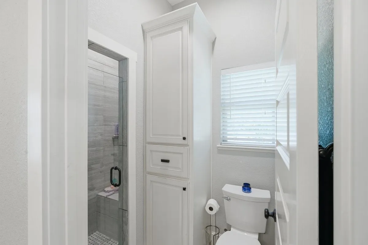 Single Family Residence For Sale in Mc Lennan County , 8 Freedom Court, Waco, Texas 76708, 4 Bedroom, 4 Bathroom, 2 Garage spaces, 2,907 Sqft, built in 2015, mls#21298411, Real Estate Agent in Waco, Homes For Sale in Mc Lennan county, Homes For Sale in Waco, Realtor in Waco Texas, Real Estate Brokerage Independent Realty Texas, Luminita Cordes Realtor