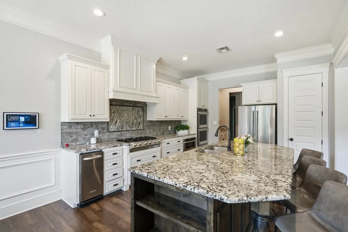 Single Family Residence For Sale in Mc Lennan County , 8 Freedom Court, Waco, Texas 76708, 4 Bedroom, 4 Bathroom, 2 Garage spaces, 2,907 Sqft, built in 2015, mls#21298411, Real Estate Agent in Waco, Homes For Sale in Mc Lennan county, Homes For Sale in Waco, Realtor in Waco Texas, Real Estate Brokerage Independent Realty Texas, Luminita Cordes Realtor
