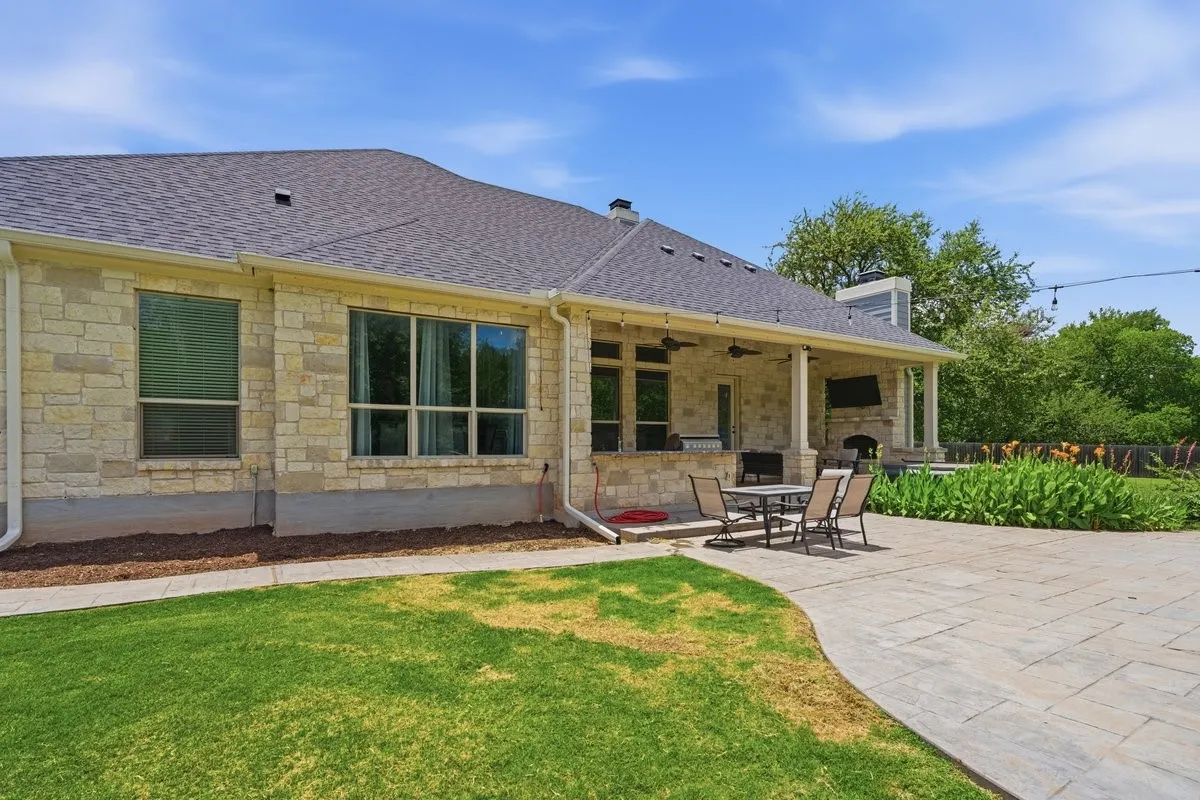 Single Family Residence For Sale in Mc Lennan County , 8 Freedom Court, Waco, Texas 76708, 4 Bedroom, 4 Bathroom, 2 Garage spaces, 2,907 Sqft, built in 2015, mls#21298411, Real Estate Agent in Waco, Homes For Sale in Mc Lennan county, Homes For Sale in Waco, Realtor in Waco Texas, Real Estate Brokerage Independent Realty Texas, Luminita Cordes Realtor