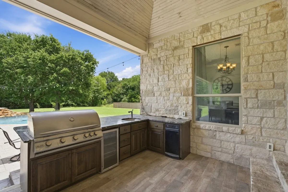 Single Family Residence For Sale in Mc Lennan County , 8 Freedom Court, Waco, Texas 76708, 4 Bedroom, 4 Bathroom, 2 Garage spaces, 2,907 Sqft, built in 2015, mls#21298411, Real Estate Agent in Waco, Homes For Sale in Mc Lennan county, Homes For Sale in Waco, Realtor in Waco Texas, Real Estate Brokerage Independent Realty Texas, Luminita Cordes Realtor