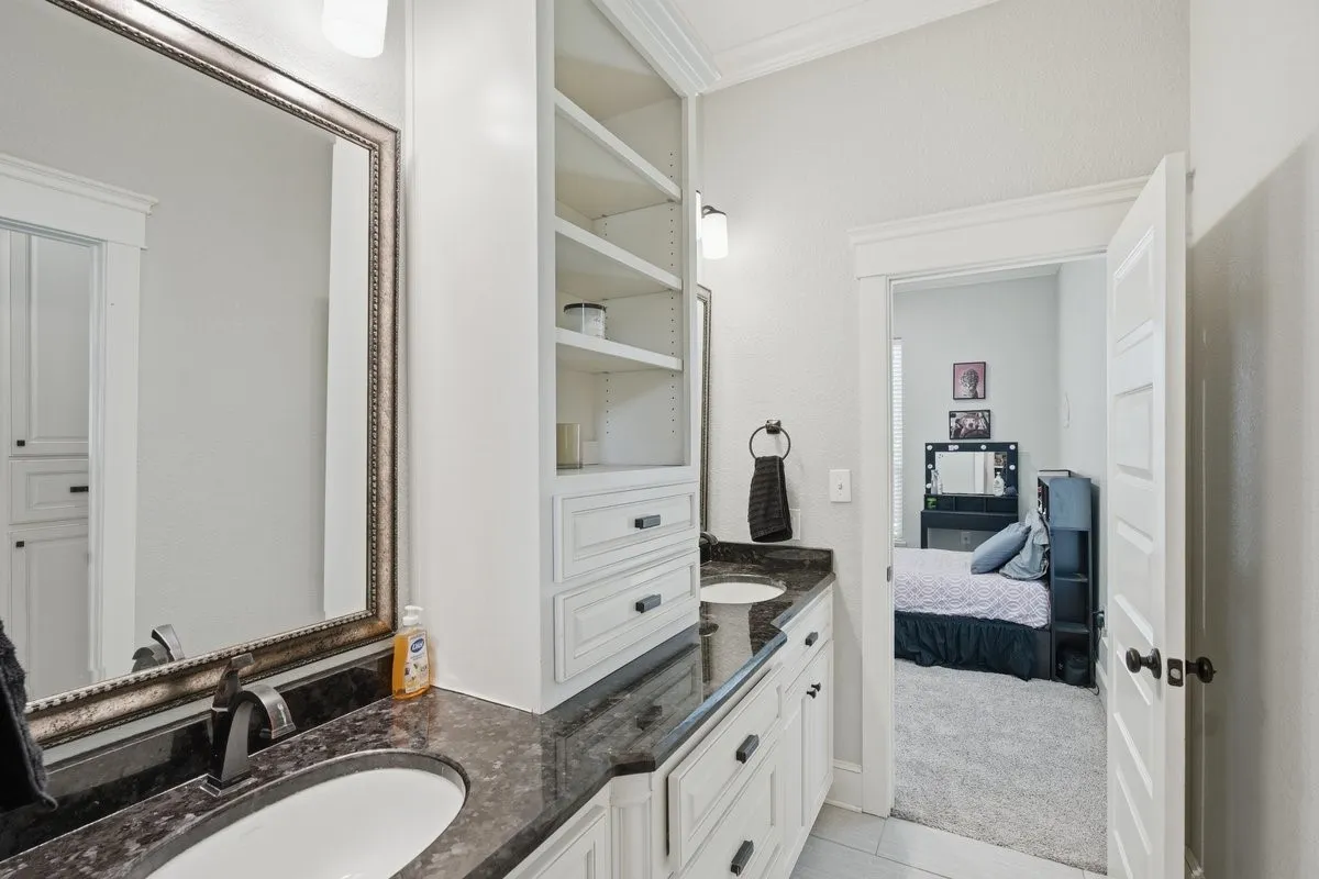 Single Family Residence For Sale in Mc Lennan County , 8 Freedom Court, Waco, Texas 76708, 4 Bedroom, 4 Bathroom, 2 Garage spaces, 2,907 Sqft, built in 2015, mls#21298411, Real Estate Agent in Waco, Homes For Sale in Mc Lennan county, Homes For Sale in Waco, Realtor in Waco Texas, Real Estate Brokerage Independent Realty Texas, Luminita Cordes Realtor