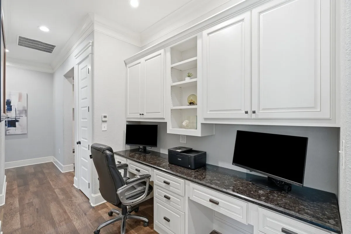 Single Family Residence For Sale in Mc Lennan County , 8 Freedom Court, Waco, Texas 76708, 4 Bedroom, 4 Bathroom, 2 Garage spaces, 2,907 Sqft, built in 2015, mls#21298411, Real Estate Agent in Waco, Homes For Sale in Mc Lennan county, Homes For Sale in Waco, Realtor in Waco Texas, Real Estate Brokerage Independent Realty Texas, Luminita Cordes Realtor
