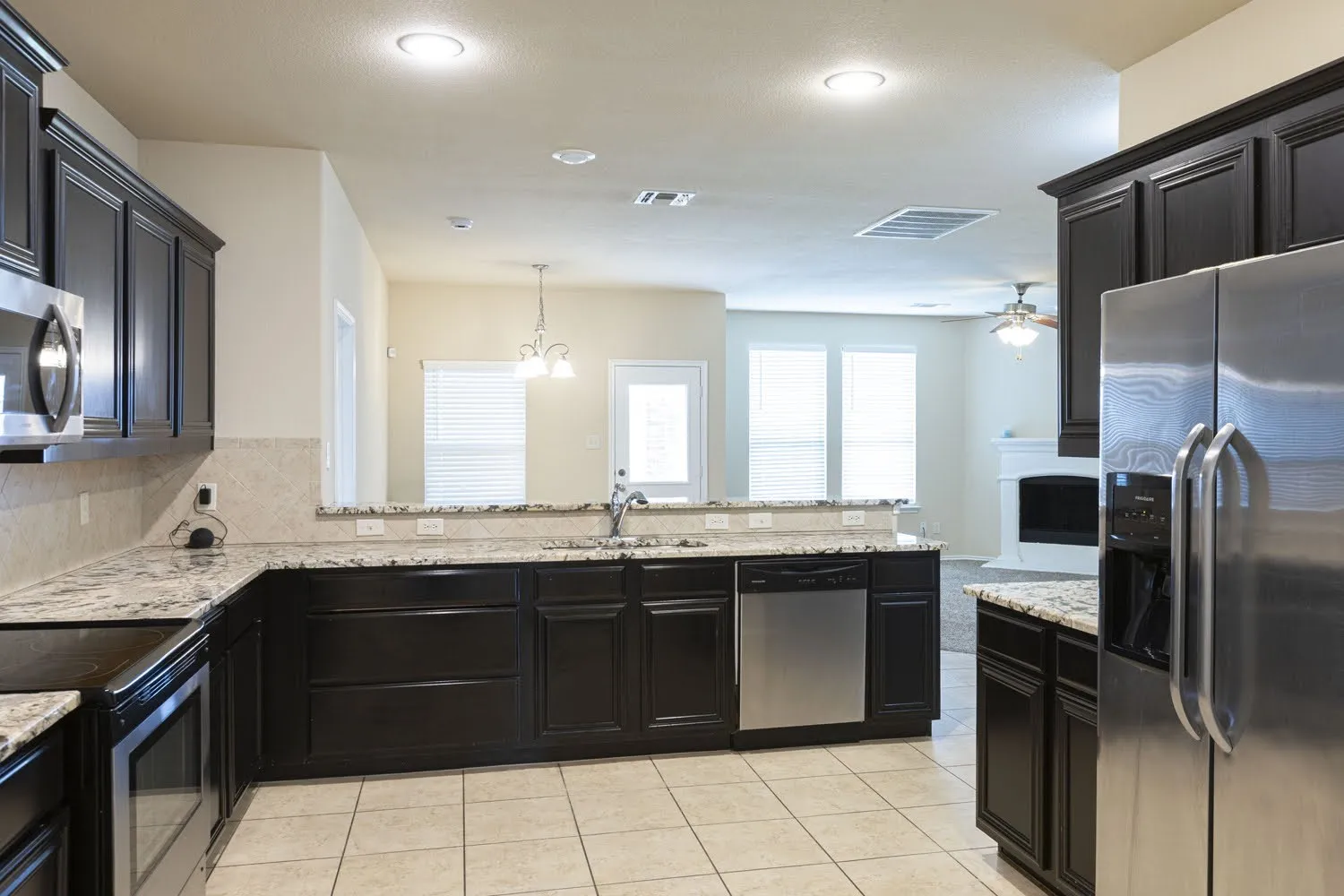 Single Family Residence For Sale in Collin County , 601 Ivy Lane, Josephine, Texas 75173, 4 Bedroom, 3 Bathroom, 2 Garage spaces, 2,528 Sqft, built in 2013, mls#21298392, Real Estate Agent in Josephine, Homes For Sale in Collin county, Homes For Sale in Josephine, Realtor in Josephine Texas, Real Estate Brokerage Independent Realty Texas, Luminita Cordes Realtor