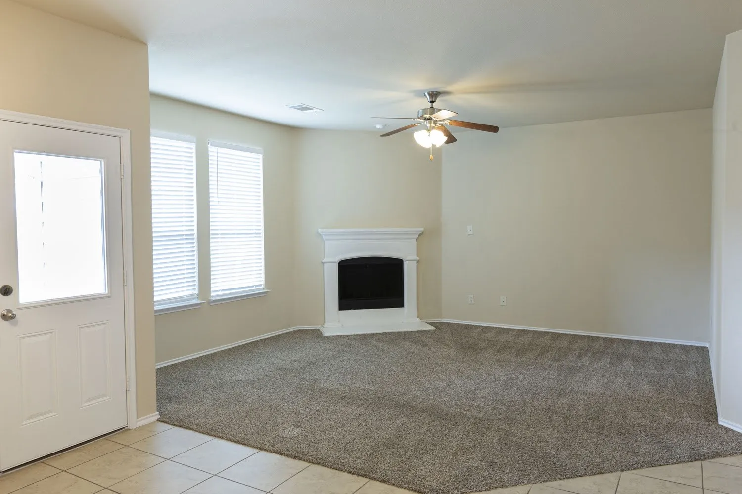 Single Family Residence For Sale in Collin County , 601 Ivy Lane, Josephine, Texas 75173, 4 Bedroom, 3 Bathroom, 2 Garage spaces, 2,528 Sqft, built in 2013, mls#21298392, Real Estate Agent in Josephine, Homes For Sale in Collin county, Homes For Sale in Josephine, Realtor in Josephine Texas, Real Estate Brokerage Independent Realty Texas, Luminita Cordes Realtor