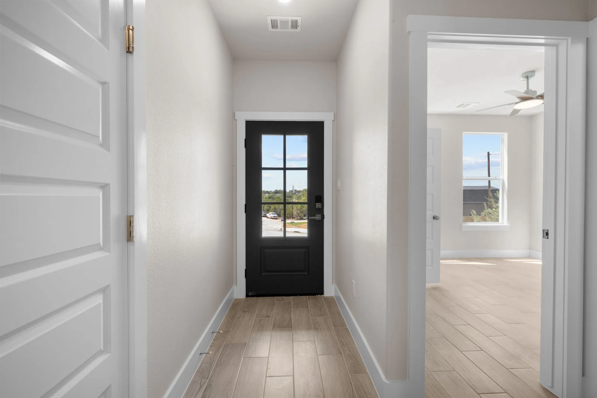 Single Family Residence For Rent in Hood County , 5621 San Jacinto Drive, Granbury, Texas 76048, 3 Bedroom, 2 Bathroom, 2 Garage spaces, 1,477 Sqft, built in 2026, mls#21275045, Real Estate Agent in Granbury, Homes For Rent in Hood county, Homes For Rent in Granbury, Realtor in Granbury Texas, Real Estate Brokerage Independent Realty Texas, Luminita Cordes Realtor