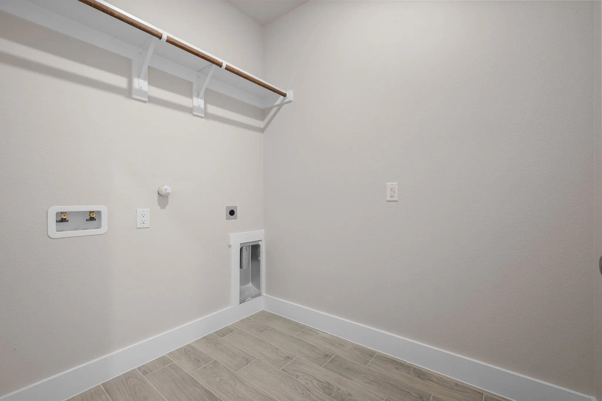 Single Family Residence For Rent in Hood County , 5621 San Jacinto Drive, Granbury, Texas 76048, 3 Bedroom, 2 Bathroom, 2 Garage spaces, 1,477 Sqft, built in 2026, mls#21275045, Real Estate Agent in Granbury, Homes For Rent in Hood county, Homes For Rent in Granbury, Realtor in Granbury Texas, Real Estate Brokerage Independent Realty Texas, Luminita Cordes Realtor