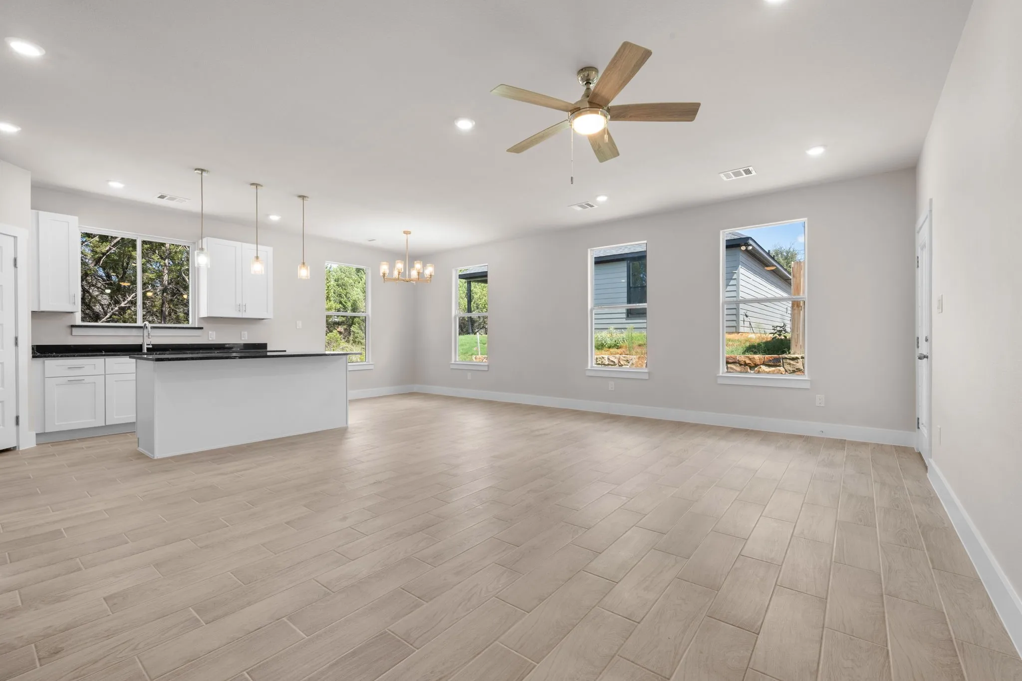 Single Family Residence For Rent in Hood County , 5621 San Jacinto Drive, Granbury, Texas 76048, 3 Bedroom, 2 Bathroom, 2 Garage spaces, 1,477 Sqft, built in 2026, mls#21275045, Real Estate Agent in Granbury, Homes For Rent in Hood county, Homes For Rent in Granbury, Realtor in Granbury Texas, Real Estate Brokerage Independent Realty Texas, Luminita Cordes Realtor
