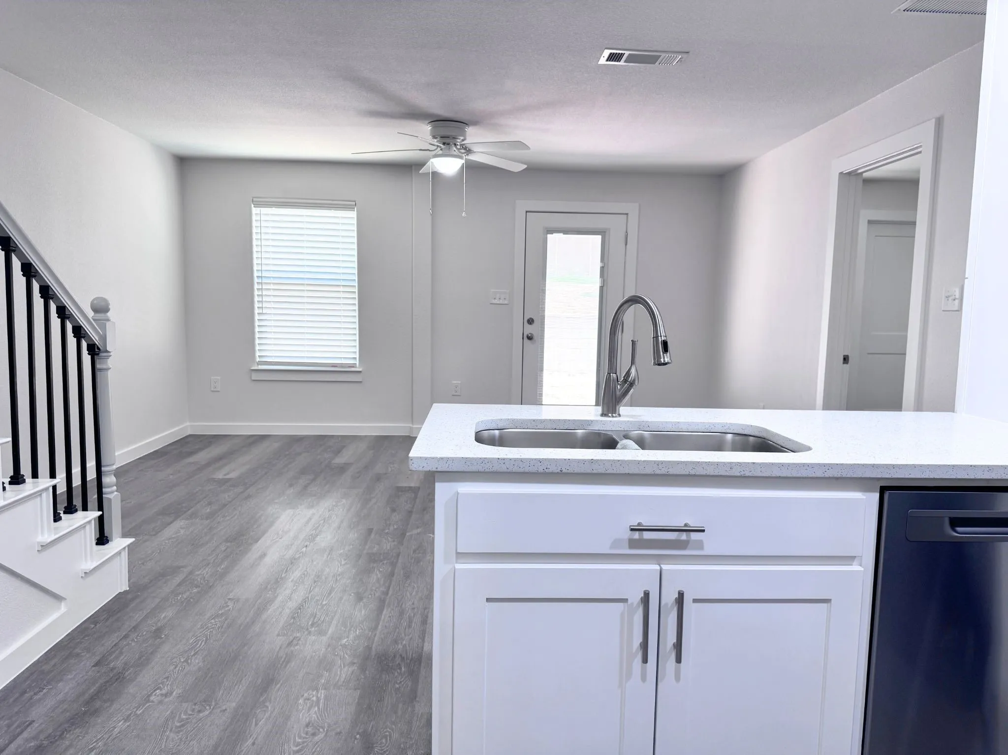 Single Family Residence For Rent in Hood County , 3607 Sioux Trail, Granbury, Texas 76048, 3 Bedroom, 3 Bathroom, 1 Garage spaces, 1,470 Sqft, built in 2025, mls#21297020, Real Estate Agent in Granbury, Homes For Rent in Hood county, Homes For Rent in Granbury, Realtor in Granbury Texas, Real Estate Brokerage Independent Realty Texas, Luminita Cordes Realtor