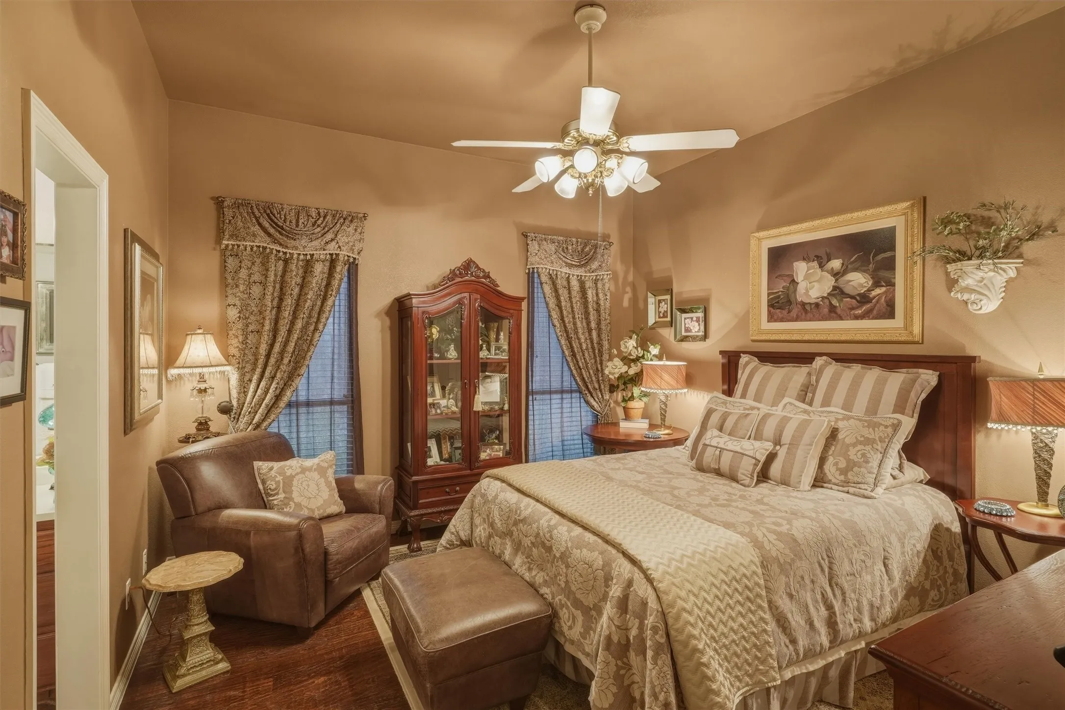 Single Family Residence For Sale in Ellis County , 107 Nob Hill Lane, Ovilla, Texas 75154, 4 Bedroom, 3 Bathroom, 3 Garage spaces, 3,494 Sqft, built in 1997, mls#21293477, Real Estate Agent in Ovilla, Homes For Sale in Ellis county, Homes For Sale in Ovilla, Realtor in Ovilla Texas, Real Estate Brokerage Independent Realty Texas, Luminita Cordes Realtor