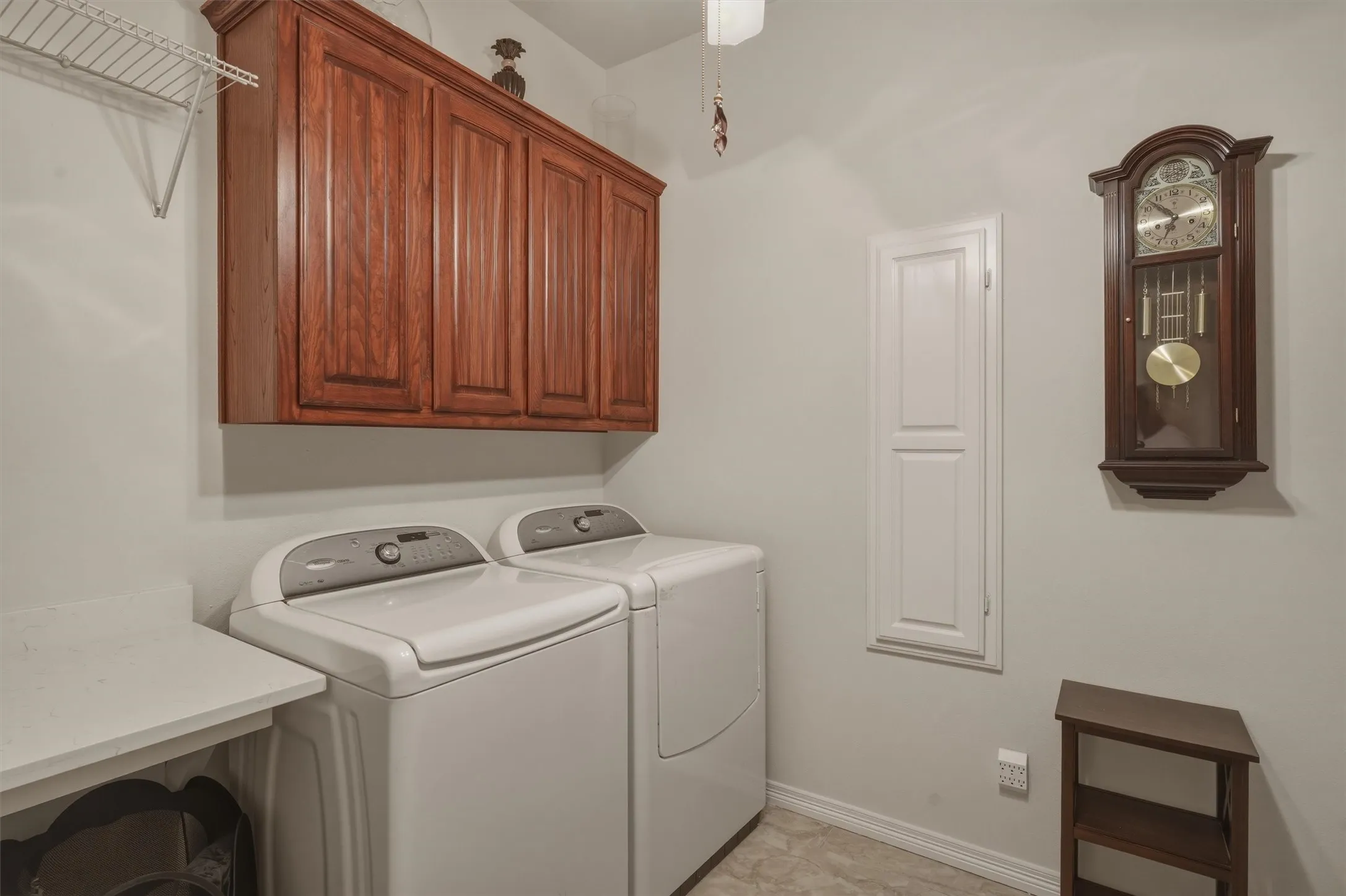 Single Family Residence For Sale in Ellis County , 107 Nob Hill Lane, Ovilla, Texas 75154, 4 Bedroom, 3 Bathroom, 3 Garage spaces, 3,494 Sqft, built in 1997, mls#21293477, Real Estate Agent in Ovilla, Homes For Sale in Ellis county, Homes For Sale in Ovilla, Realtor in Ovilla Texas, Real Estate Brokerage Independent Realty Texas, Luminita Cordes Realtor