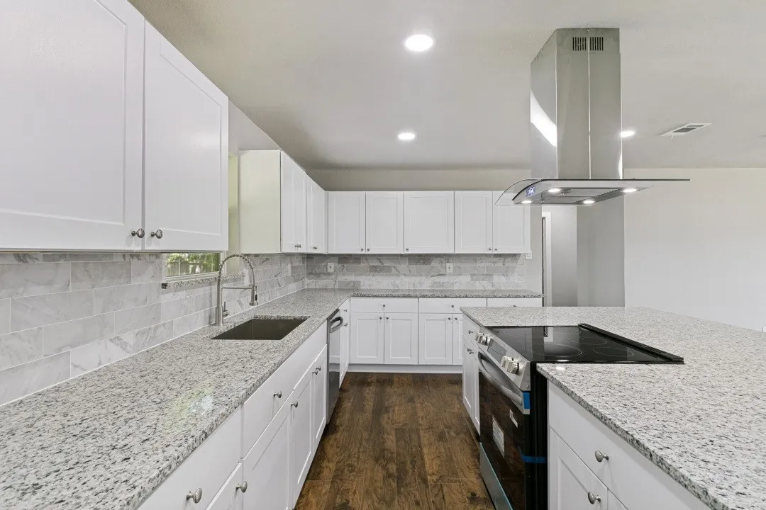 Single Family Residence For Sale in Tarrant County , 3504 Westfield Avenue, Fort Worth, Texas 76133, 3 Bedroom, 2 Bathroom, 2 Garage spaces, 1,730 Sqft, built in 1957, mls#21298443, Real Estate Agent in Fort Worth, Homes For Sale in Tarrant county, Homes For Sale in Fort Worth, Realtor in Fort Worth Texas, Real Estate Brokerage Independent Realty Texas, Luminita Cordes Realtor