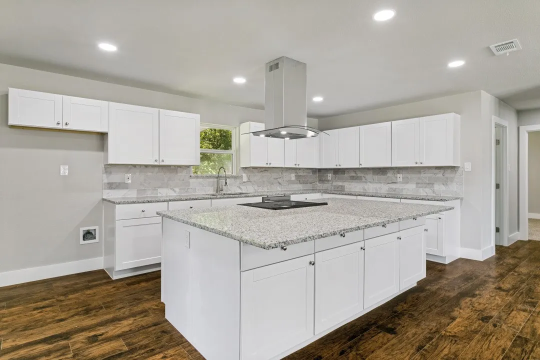 Single Family Residence For Sale in Tarrant County , 3504 Westfield Avenue, Fort Worth, Texas 76133, 3 Bedroom, 2 Bathroom, 2 Garage spaces, 1,730 Sqft, built in 1957, mls#21298443, Real Estate Agent in Fort Worth, Homes For Sale in Tarrant county, Homes For Sale in Fort Worth, Realtor in Fort Worth Texas, Real Estate Brokerage Independent Realty Texas, Luminita Cordes Realtor
