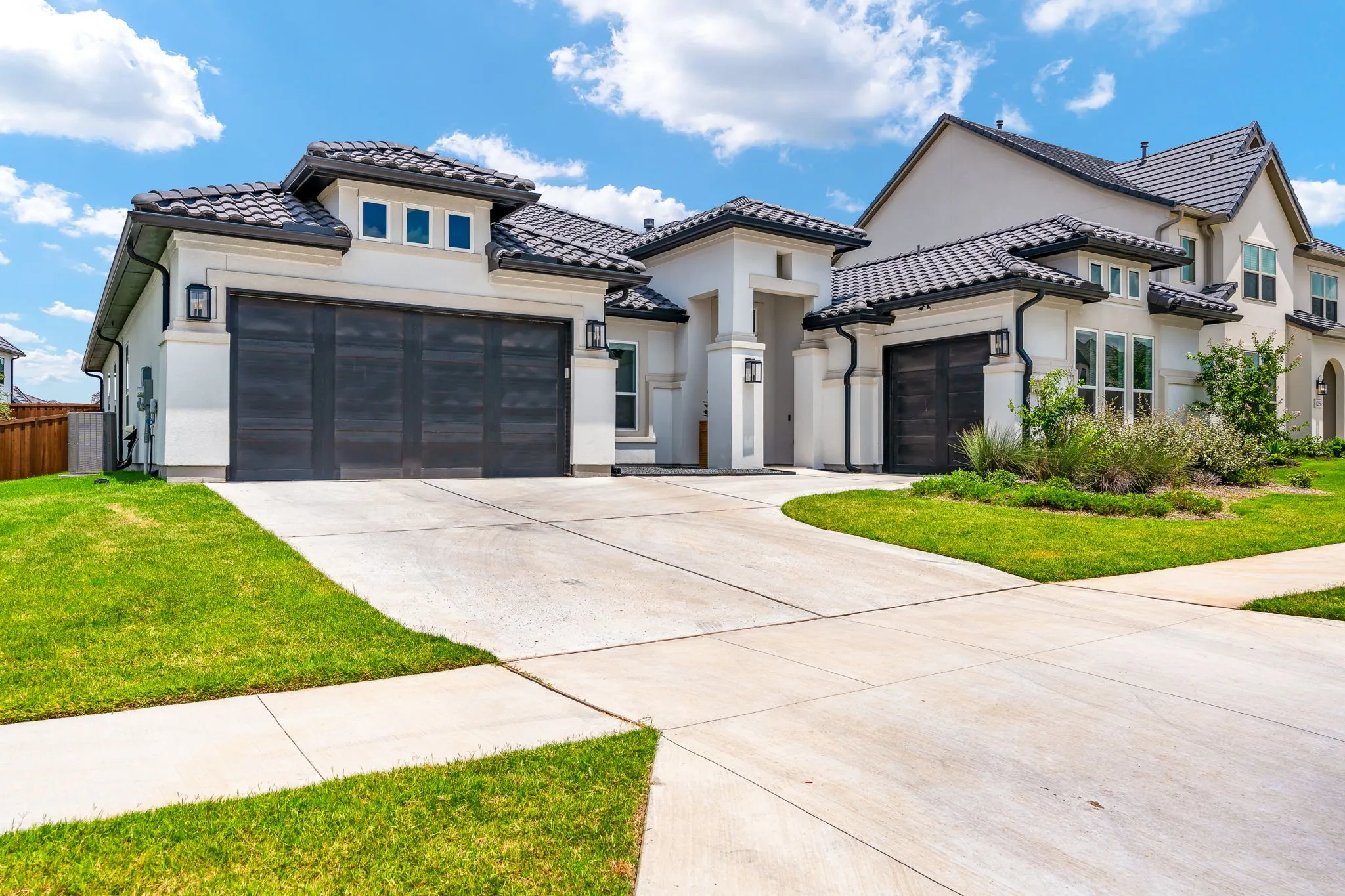 Single Family Residence For Sale in Collin County , 12130 Diamond Creek Drive, Frisco, Texas 75035, 4 Bedroom, 5 Bathroom, 3 Garage spaces, 3,115 Sqft, built in 2022, mls#21298444, Real Estate Agent in Frisco, Homes For Sale in Collin county, Homes For Sale in Frisco, Realtor in Frisco Texas, Real Estate Brokerage Independent Realty Texas, Luminita Cordes Realtor