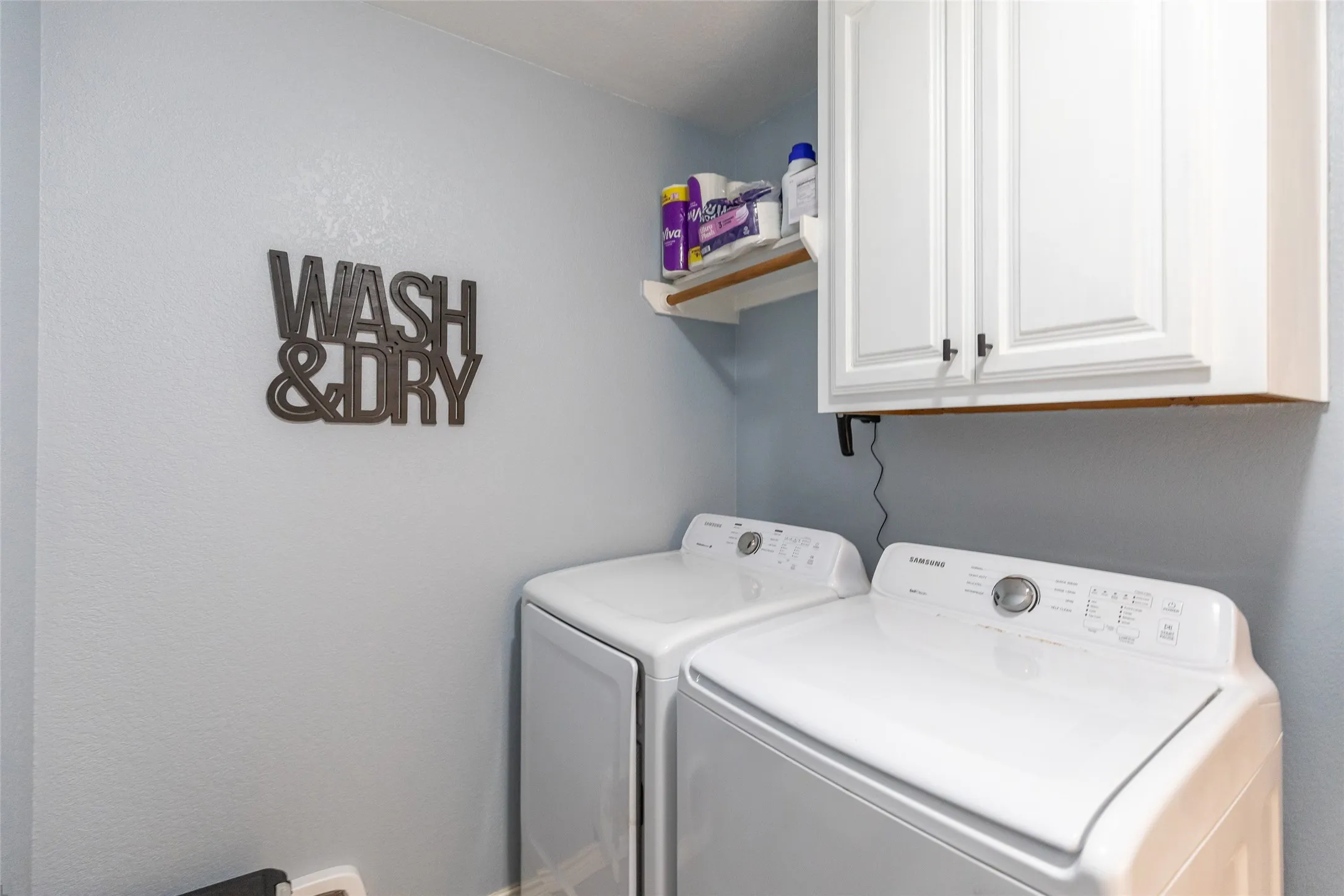 Single Family Residence For Sale in Taylor County , 190 Cotton Candy Road, Abilene, Texas 79602, 3 Bedroom, 2 Bathroom, 2 Garage spaces, 1,458 Sqft, built in 2006, mls#21295992, Real Estate Agent in Abilene, Homes For Sale in Taylor county, Homes For Sale in Abilene, Realtor in Abilene Texas, Real Estate Brokerage Independent Realty Texas, Luminita Cordes Realtor