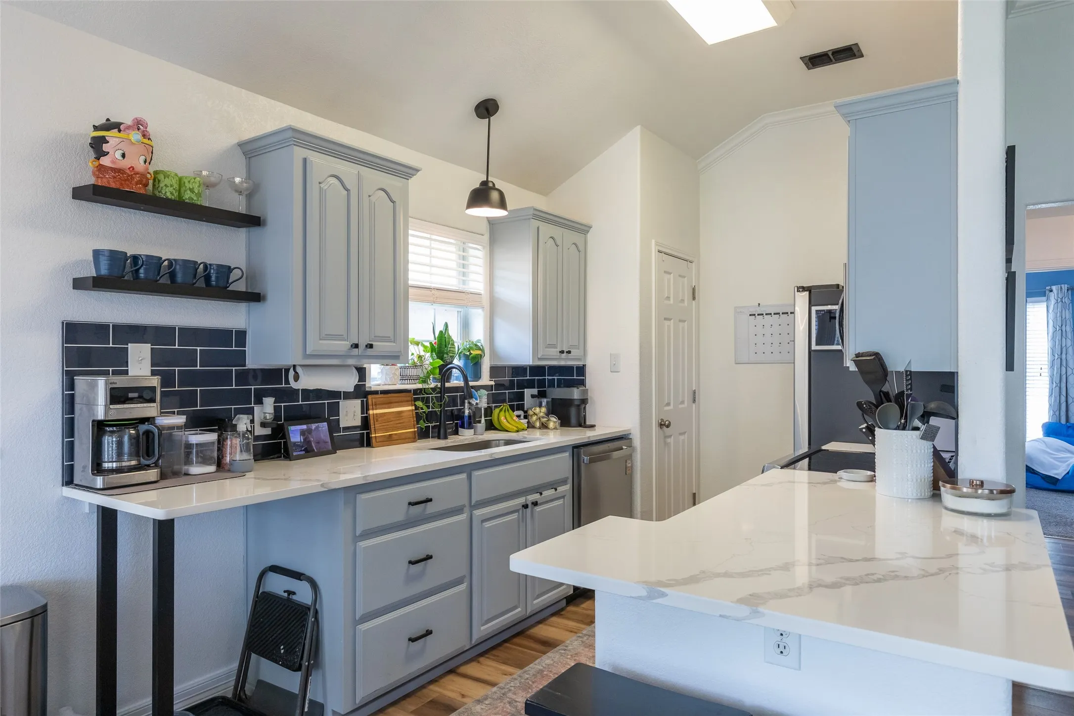 Single Family Residence For Sale in Taylor County , 190 Cotton Candy Road, Abilene, Texas 79602, 3 Bedroom, 2 Bathroom, 2 Garage spaces, 1,458 Sqft, built in 2006, mls#21295992, Real Estate Agent in Abilene, Homes For Sale in Taylor county, Homes For Sale in Abilene, Realtor in Abilene Texas, Real Estate Brokerage Independent Realty Texas, Luminita Cordes Realtor