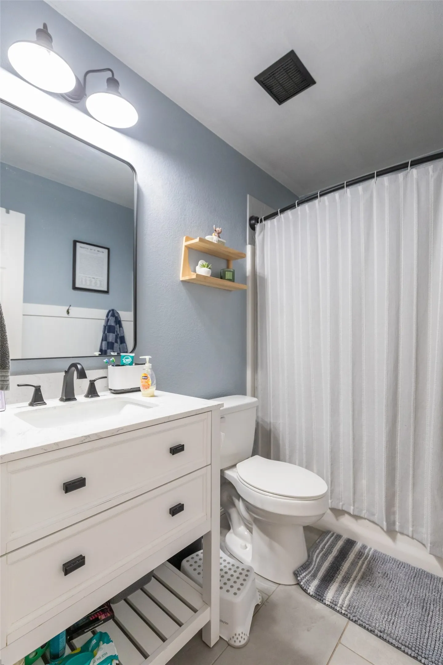 Single Family Residence For Sale in Taylor County , 190 Cotton Candy Road, Abilene, Texas 79602, 3 Bedroom, 2 Bathroom, 2 Garage spaces, 1,458 Sqft, built in 2006, mls#21295992, Real Estate Agent in Abilene, Homes For Sale in Taylor county, Homes For Sale in Abilene, Realtor in Abilene Texas, Real Estate Brokerage Independent Realty Texas, Luminita Cordes Realtor