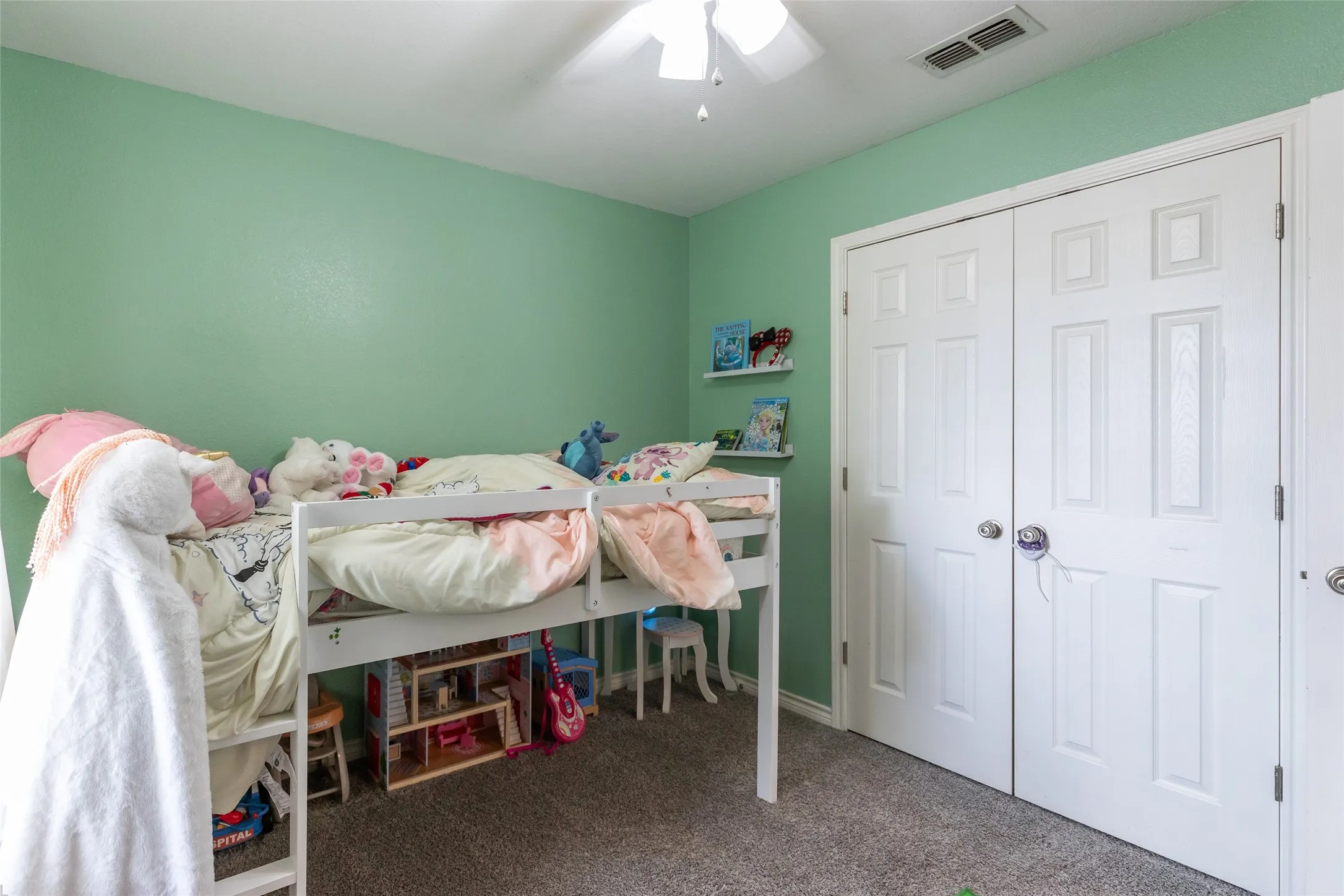 Single Family Residence For Sale in Taylor County , 190 Cotton Candy Road, Abilene, Texas 79602, 3 Bedroom, 2 Bathroom, 2 Garage spaces, 1,458 Sqft, built in 2006, mls#21295992, Real Estate Agent in Abilene, Homes For Sale in Taylor county, Homes For Sale in Abilene, Realtor in Abilene Texas, Real Estate Brokerage Independent Realty Texas, Luminita Cordes Realtor