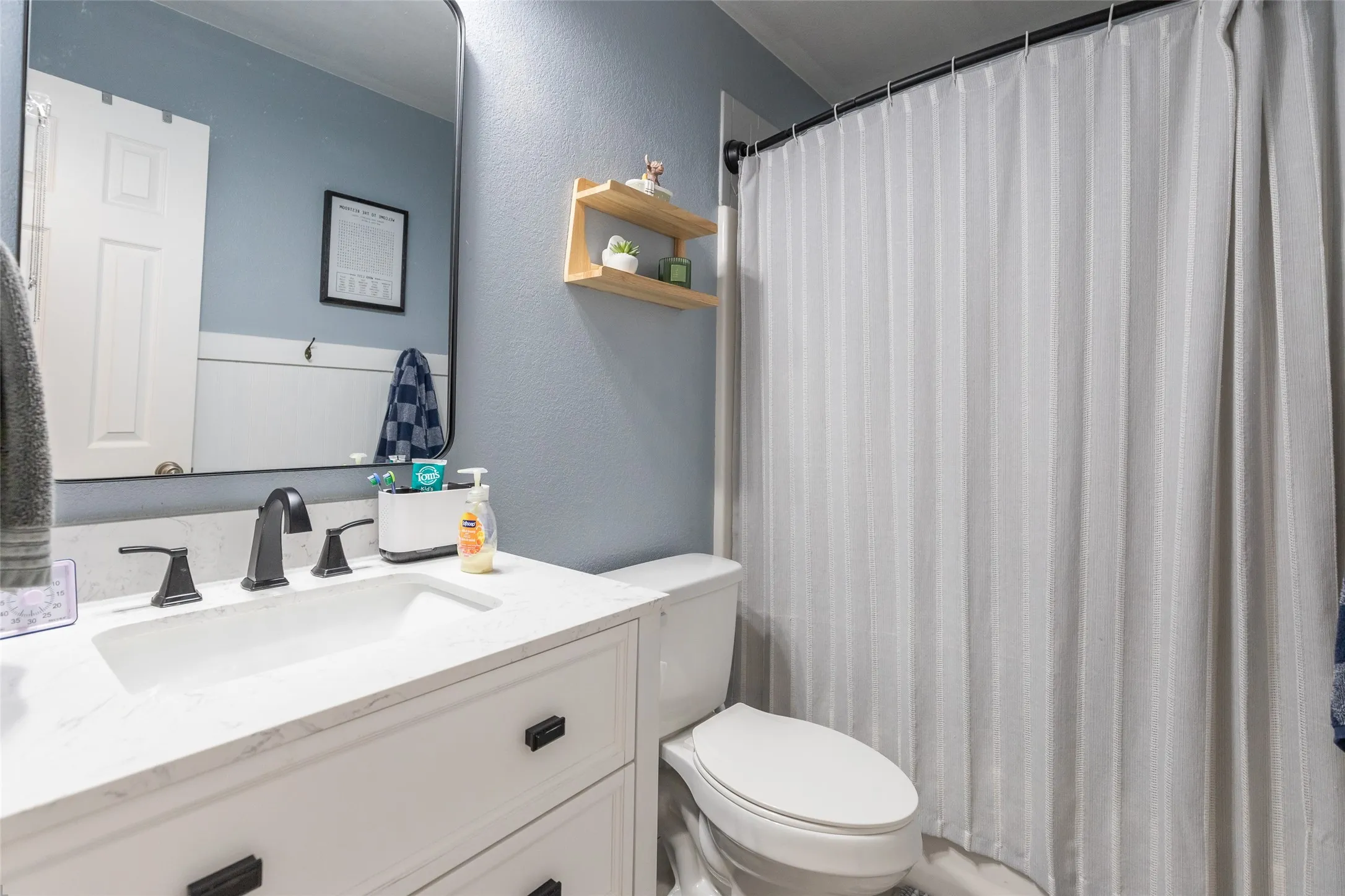 Single Family Residence For Sale in Taylor County , 190 Cotton Candy Road, Abilene, Texas 79602, 3 Bedroom, 2 Bathroom, 2 Garage spaces, 1,458 Sqft, built in 2006, mls#21295992, Real Estate Agent in Abilene, Homes For Sale in Taylor county, Homes For Sale in Abilene, Realtor in Abilene Texas, Real Estate Brokerage Independent Realty Texas, Luminita Cordes Realtor