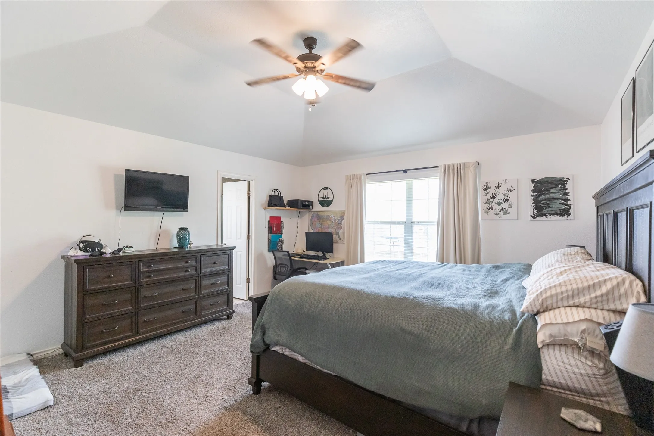 Single Family Residence For Sale in Taylor County , 190 Cotton Candy Road, Abilene, Texas 79602, 3 Bedroom, 2 Bathroom, 2 Garage spaces, 1,458 Sqft, built in 2006, mls#21295992, Real Estate Agent in Abilene, Homes For Sale in Taylor county, Homes For Sale in Abilene, Realtor in Abilene Texas, Real Estate Brokerage Independent Realty Texas, Luminita Cordes Realtor