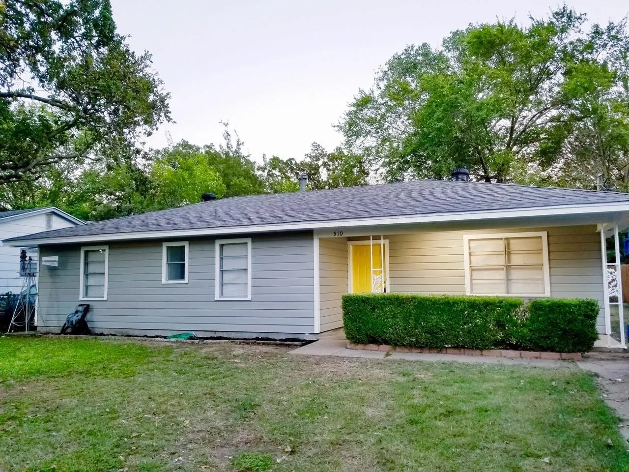Single Family Residence For Rent in Dallas County , 510 Gilbert Road, Irving, Texas 75061, 3 Bedroom, 2 Bathroom, Garage spaces, 1,219 Sqft, built in 1960, mls#21298459, Real Estate Agent in Irving, Homes For Rent in Dallas county, Homes For Rent in Irving, Realtor in Irving Texas, Real Estate Brokerage Independent Realty Texas, Luminita Cordes Realtor