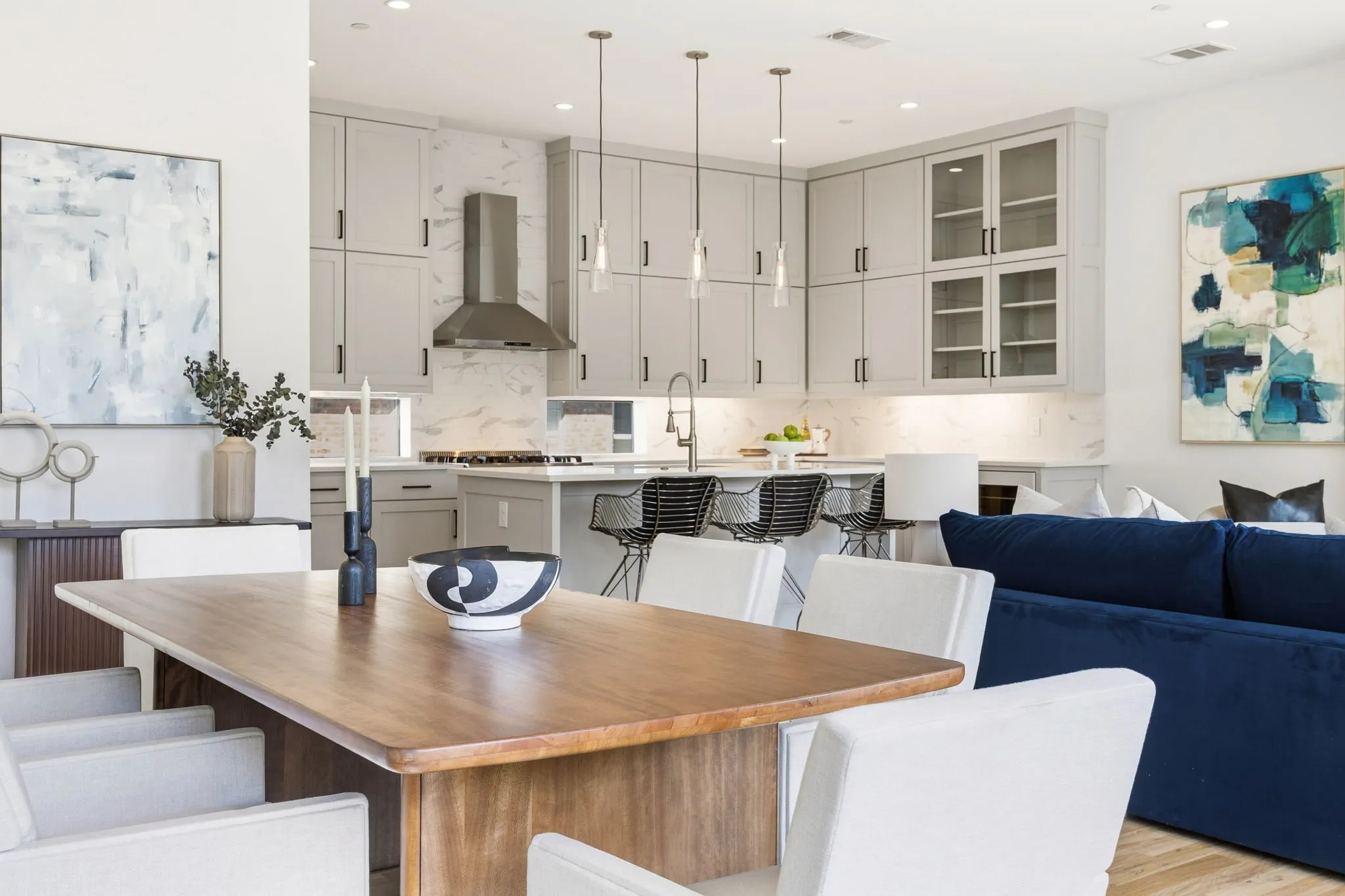 Condominium For Sale in Dallas County , 2719 Reagan Street 104, Dallas, Texas 75219, 2 Bedroom, 3 Bathroom, 2 Garage spaces, 2,238 Sqft, built in 2018, mls#21297772, Real Estate Agent in Dallas, Homes For Sale in Dallas county, Homes For Sale in Dallas, Realtor in Dallas Texas, Real Estate Brokerage Independent Realty Texas, Luminita Cordes Realtor