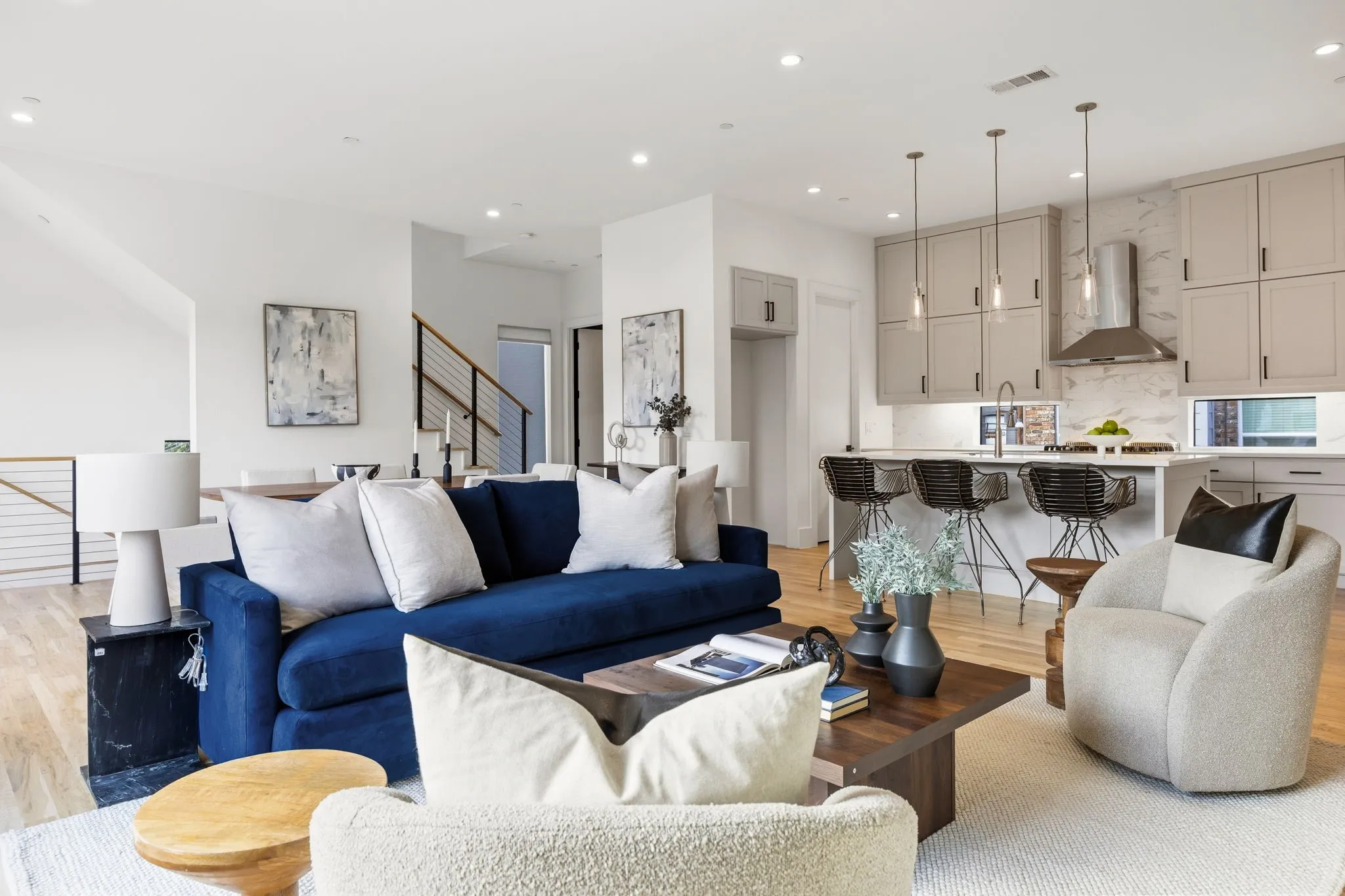 Condominium For Sale in Dallas County , 2719 Reagan Street 104, Dallas, Texas 75219, 2 Bedroom, 3 Bathroom, 2 Garage spaces, 2,238 Sqft, built in 2018, mls#21297772, Real Estate Agent in Dallas, Homes For Sale in Dallas county, Homes For Sale in Dallas, Realtor in Dallas Texas, Real Estate Brokerage Independent Realty Texas, Luminita Cordes Realtor