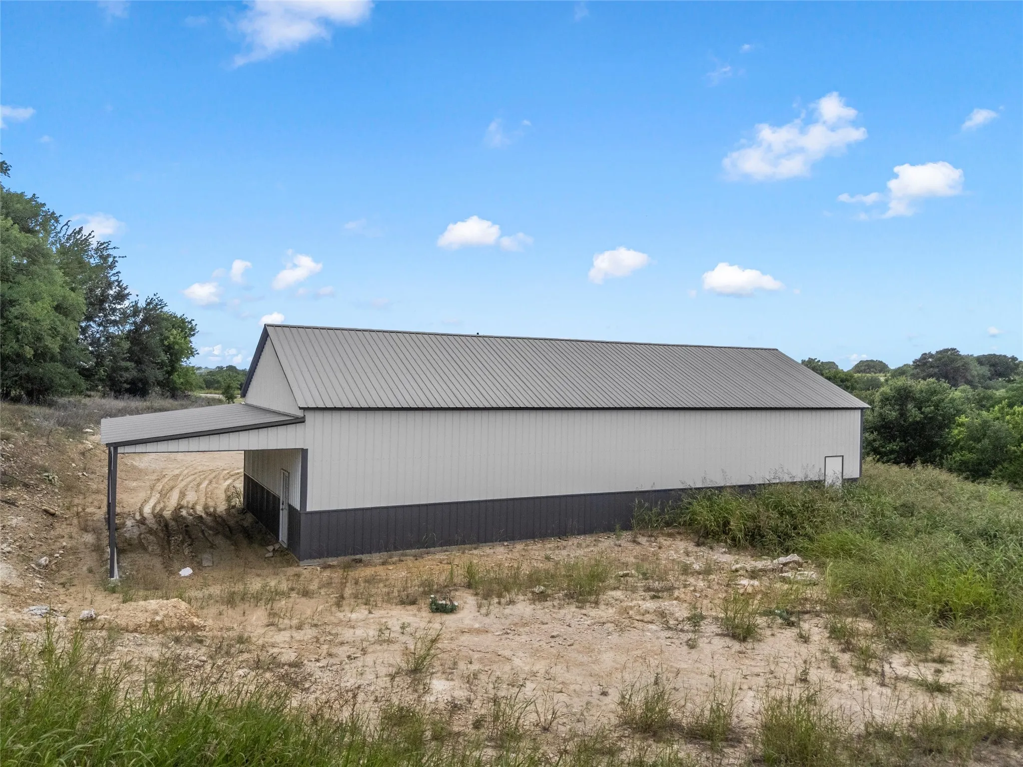 Single Family Residence For Sale in Coryell County , 365 Grand Canyon Drive, Oglesby, Texas 76561, 2 Bedroom, 3 Bathroom, 4 Garage spaces, 3,600 Sqft, built in 2025, mls#21296913, Real Estate Agent in Oglesby, Homes For Sale in Coryell county, Homes For Sale in Oglesby, Realtor in Oglesby Texas, Real Estate Brokerage Independent Realty Texas, Luminita Cordes Realtor
