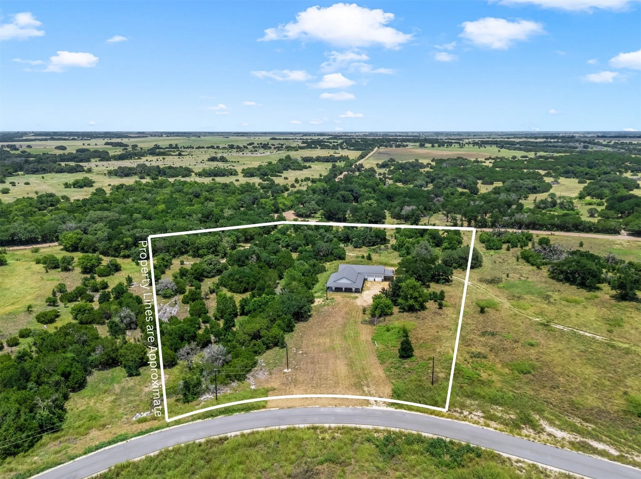 Single Family Residence For Sale in Coryell County , 365 Grand Canyon Drive, Oglesby, Texas 76561, 2 Bedroom, 3 Bathroom, 4 Garage spaces, 3,600 Sqft, built in 2025, mls#21296913, Real Estate Agent in Oglesby, Homes For Sale in Coryell county, Homes For Sale in Oglesby, Realtor in Oglesby Texas, Real Estate Brokerage Independent Realty Texas, Luminita Cordes Realtor