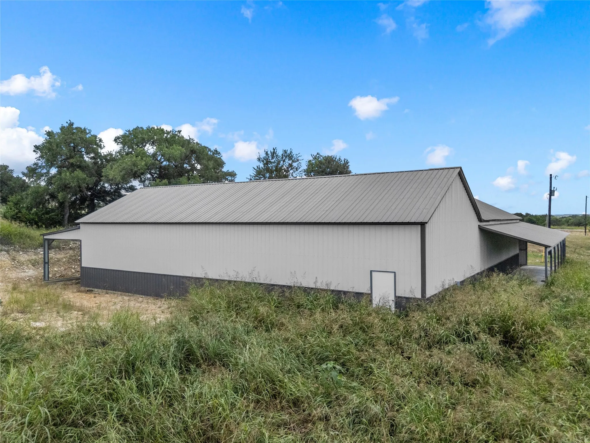 Single Family Residence For Sale in Coryell County , 365 Grand Canyon Drive, Oglesby, Texas 76561, 2 Bedroom, 3 Bathroom, 4 Garage spaces, 3,600 Sqft, built in 2025, mls#21296913, Real Estate Agent in Oglesby, Homes For Sale in Coryell county, Homes For Sale in Oglesby, Realtor in Oglesby Texas, Real Estate Brokerage Independent Realty Texas, Luminita Cordes Realtor