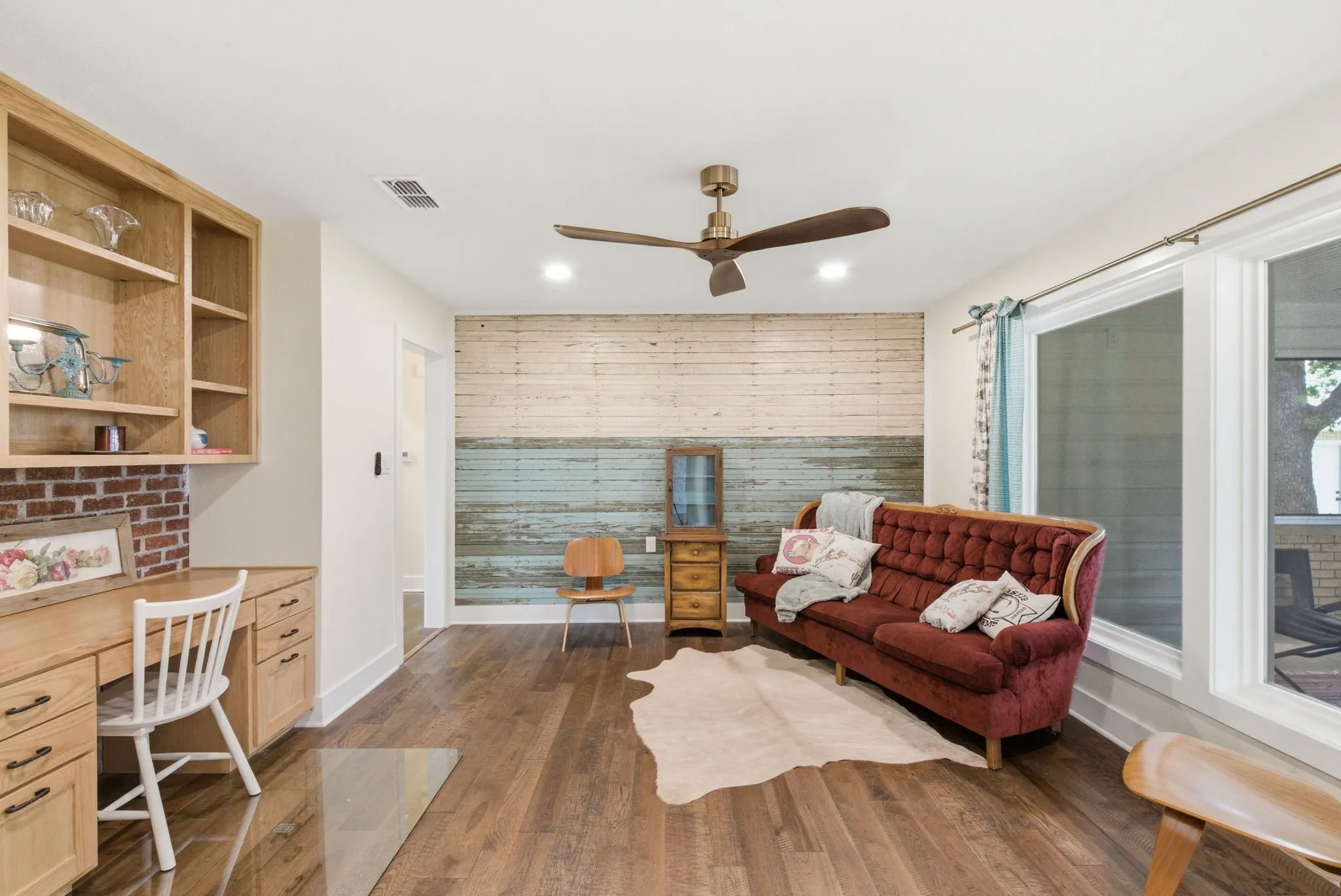 Farm For Sale in Erath County , 1147 County Road 163, Stephenville, Texas 76401, 3 Bedroom, 2 Bathroom, 1 Garage spaces, 1,758 Sqft, built in 1960, mls#21298311, Real Estate Agent in Stephenville, Homes For Sale in Erath county, Homes For Sale in Stephenville, Realtor in Stephenville Texas, Real Estate Brokerage Independent Realty Texas, Luminita Cordes Realtor