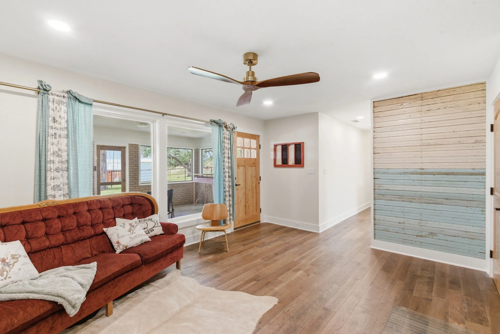 Farm For Sale in Erath County , 1147 County Road 163, Stephenville, Texas 76401, 3 Bedroom, 2 Bathroom, 1 Garage spaces, 1,758 Sqft, built in 1960, mls#21298311, Real Estate Agent in Stephenville, Homes For Sale in Erath county, Homes For Sale in Stephenville, Realtor in Stephenville Texas, Real Estate Brokerage Independent Realty Texas, Luminita Cordes Realtor