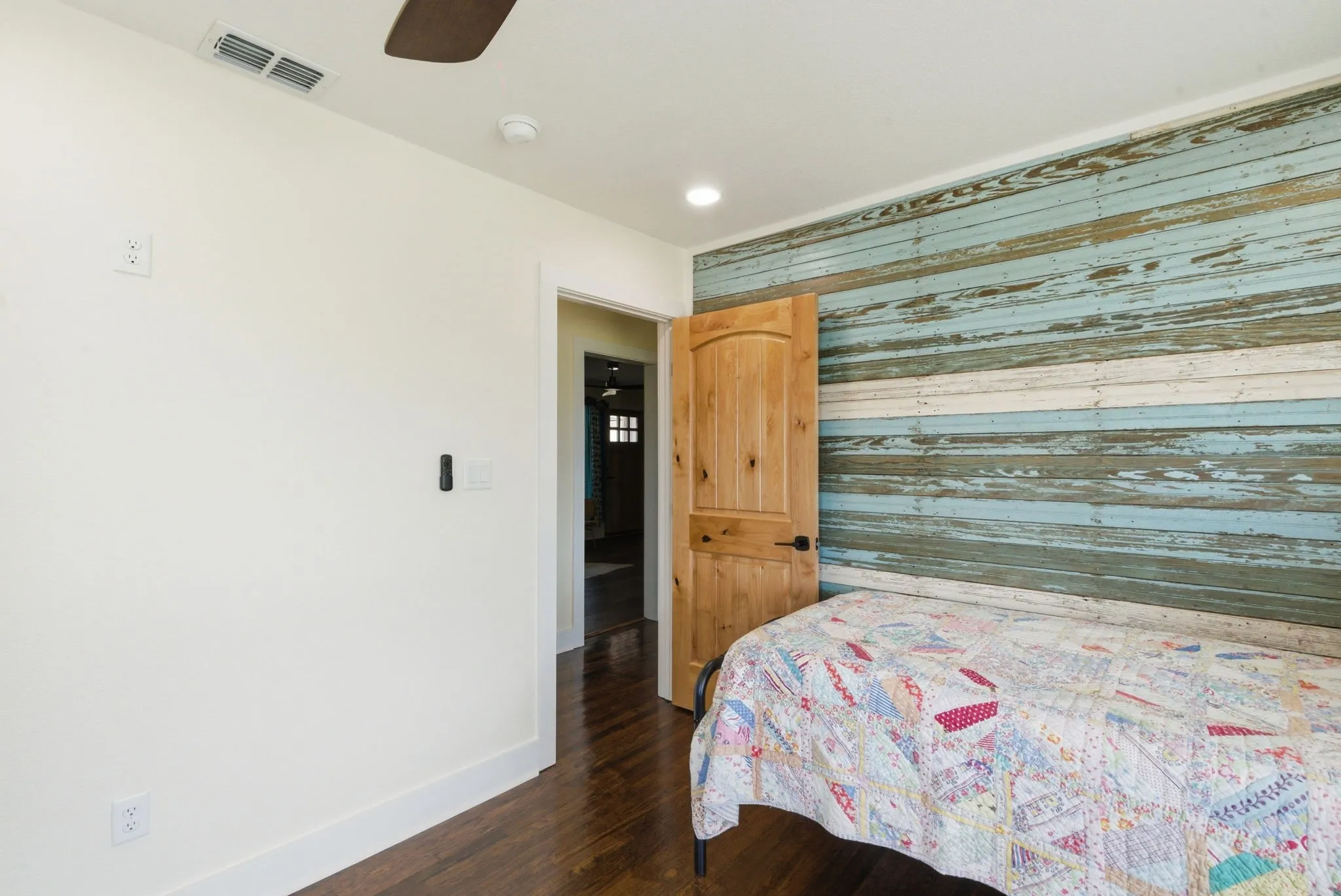 Farm For Sale in Erath County , 1147 County Road 163, Stephenville, Texas 76401, 3 Bedroom, 2 Bathroom, 1 Garage spaces, 1,758 Sqft, built in 1960, mls#21298311, Real Estate Agent in Stephenville, Homes For Sale in Erath county, Homes For Sale in Stephenville, Realtor in Stephenville Texas, Real Estate Brokerage Independent Realty Texas, Luminita Cordes Realtor