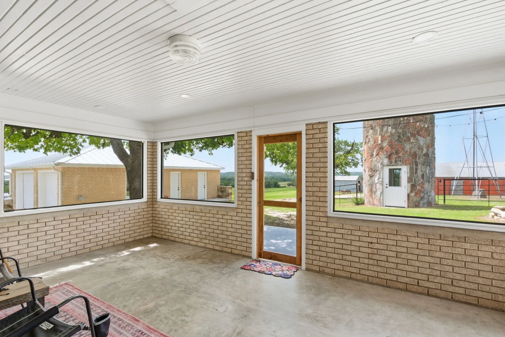 Farm For Sale in Erath County , 1147 County Road 163, Stephenville, Texas 76401, 3 Bedroom, 2 Bathroom, 1 Garage spaces, 1,758 Sqft, built in 1960, mls#21298311, Real Estate Agent in Stephenville, Homes For Sale in Erath county, Homes For Sale in Stephenville, Realtor in Stephenville Texas, Real Estate Brokerage Independent Realty Texas, Luminita Cordes Realtor