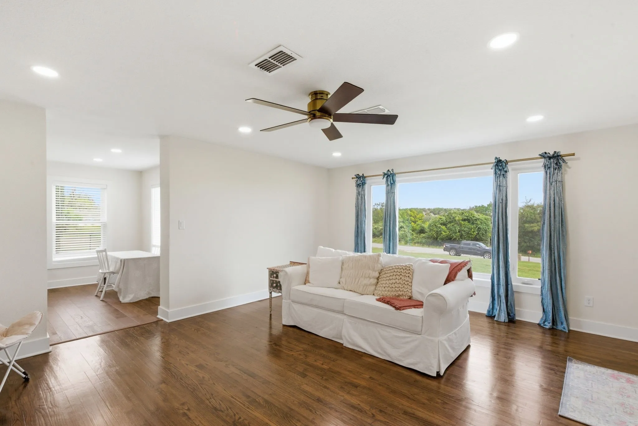 Farm For Sale in Erath County , 1147 County Road 163, Stephenville, Texas 76401, 3 Bedroom, 2 Bathroom, 1 Garage spaces, 1,758 Sqft, built in 1960, mls#21298311, Real Estate Agent in Stephenville, Homes For Sale in Erath county, Homes For Sale in Stephenville, Realtor in Stephenville Texas, Real Estate Brokerage Independent Realty Texas, Luminita Cordes Realtor
