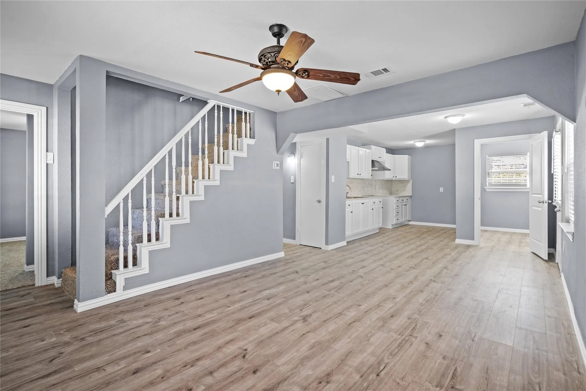 Single Family Residence For Sale in Dallas County , 13008 Horseshoe Trail, Balch Springs, Texas 75180, 4 Bedroom, 2 Bathroom, Garage spaces, 1,682 Sqft, built in 1961, mls#21298491, Real Estate Agent in Balch Springs, Homes For Sale in Dallas county, Homes For Sale in Balch Springs, Realtor in Balch Springs Texas, Real Estate Brokerage Independent Realty Texas, Luminita Cordes Realtor