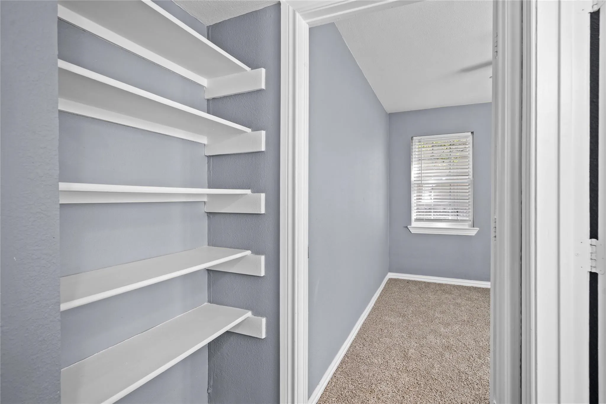 Single Family Residence For Sale in Dallas County , 13008 Horseshoe Trail, Balch Springs, Texas 75180, 4 Bedroom, 2 Bathroom, Garage spaces, 1,682 Sqft, built in 1961, mls#21298491, Real Estate Agent in Balch Springs, Homes For Sale in Dallas county, Homes For Sale in Balch Springs, Realtor in Balch Springs Texas, Real Estate Brokerage Independent Realty Texas, Luminita Cordes Realtor