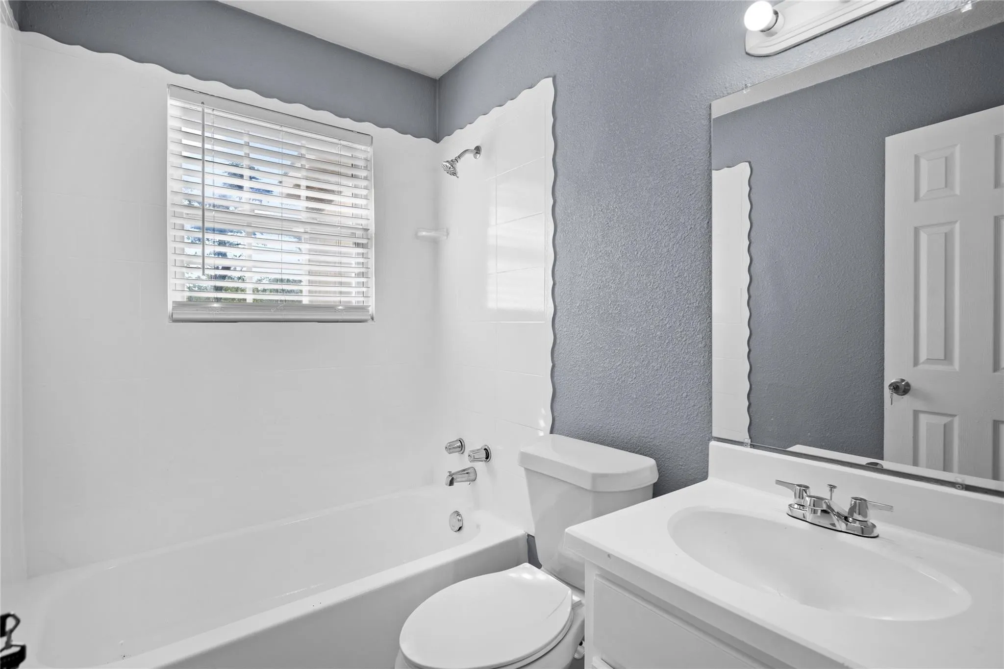 Single Family Residence For Sale in Dallas County , 13008 Horseshoe Trail, Balch Springs, Texas 75180, 4 Bedroom, 2 Bathroom, Garage spaces, 1,682 Sqft, built in 1961, mls#21298491, Real Estate Agent in Balch Springs, Homes For Sale in Dallas county, Homes For Sale in Balch Springs, Realtor in Balch Springs Texas, Real Estate Brokerage Independent Realty Texas, Luminita Cordes Realtor