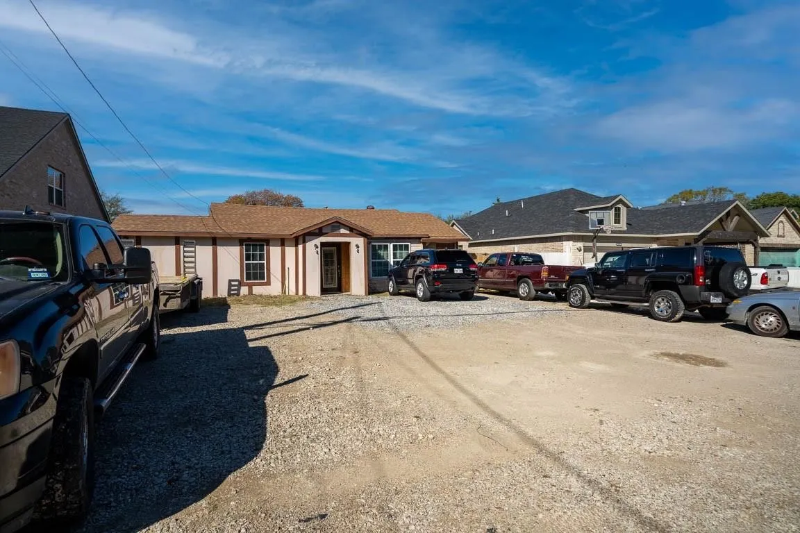 Single Family Residence For Sale in Dallas County , 4115 S Peachtree Road, Balch Springs, Texas 75180, 3 Bedroom, 2 Bathroom, Garage spaces, 1,426 Sqft, built in 1952, mls#21298506, Real Estate Agent in Balch Springs, Homes For Sale in Dallas county, Homes For Sale in Balch Springs, Realtor in Balch Springs Texas, Real Estate Brokerage Independent Realty Texas, Luminita Cordes Realtor