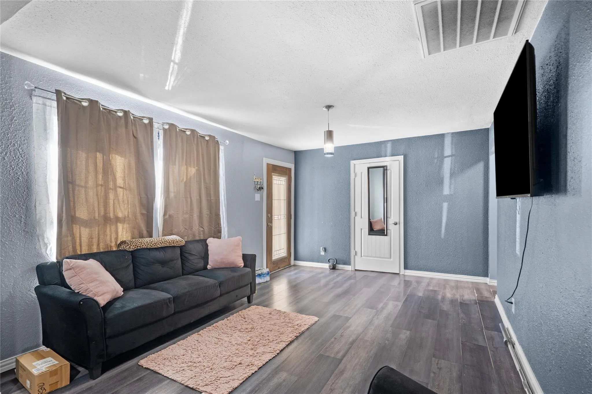 Single Family Residence For Sale in Dallas County , 4115 S Peachtree Road, Balch Springs, Texas 75180, 3 Bedroom, 2 Bathroom, Garage spaces, 1,426 Sqft, built in 1952, mls#21298506, Real Estate Agent in Balch Springs, Homes For Sale in Dallas county, Homes For Sale in Balch Springs, Realtor in Balch Springs Texas, Real Estate Brokerage Independent Realty Texas, Luminita Cordes Realtor
