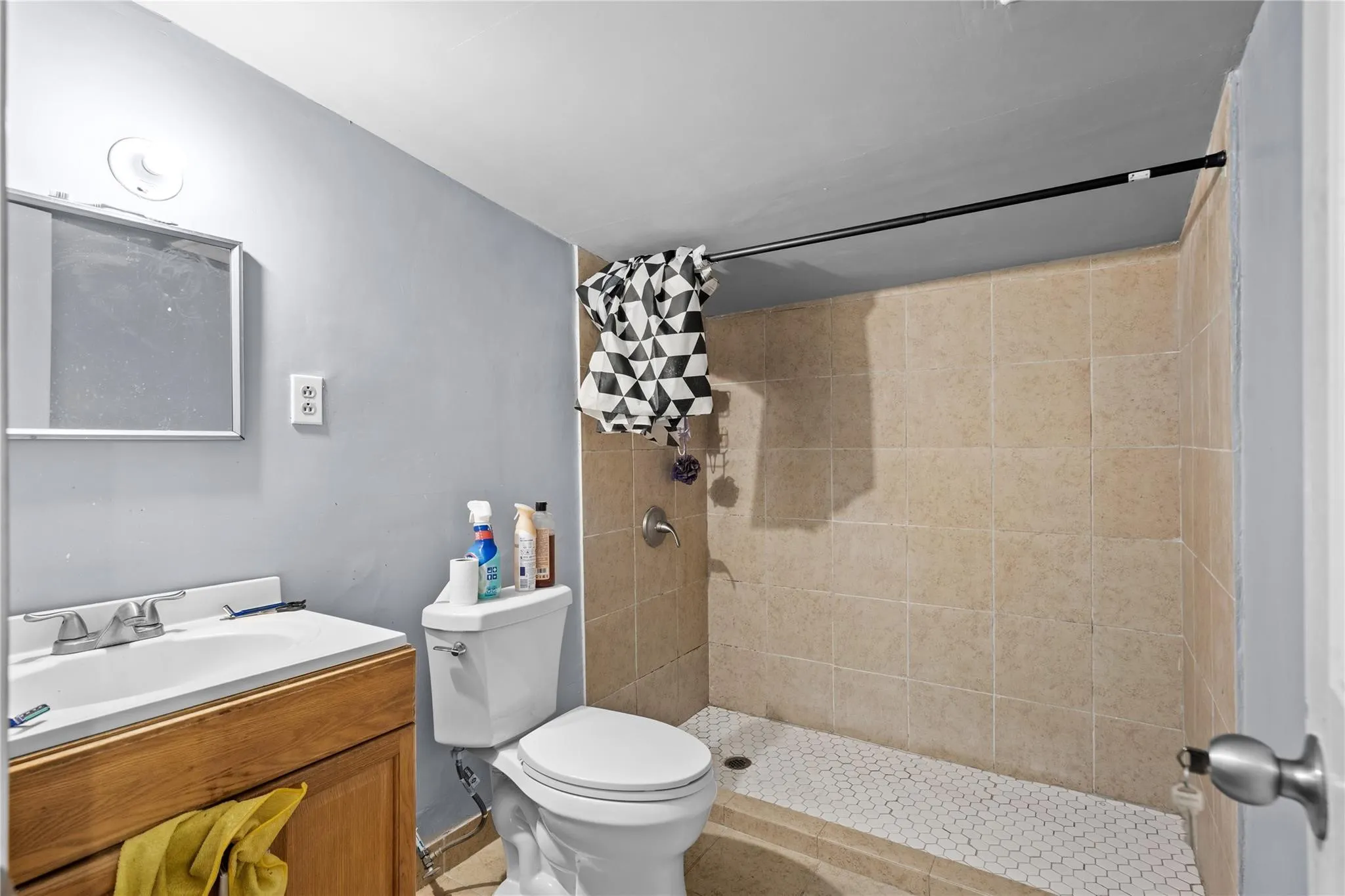 Single Family Residence For Sale in Dallas County , 4115 S Peachtree Road, Balch Springs, Texas 75180, 3 Bedroom, 2 Bathroom, Garage spaces, 1,426 Sqft, built in 1952, mls#21298506, Real Estate Agent in Balch Springs, Homes For Sale in Dallas county, Homes For Sale in Balch Springs, Realtor in Balch Springs Texas, Real Estate Brokerage Independent Realty Texas, Luminita Cordes Realtor